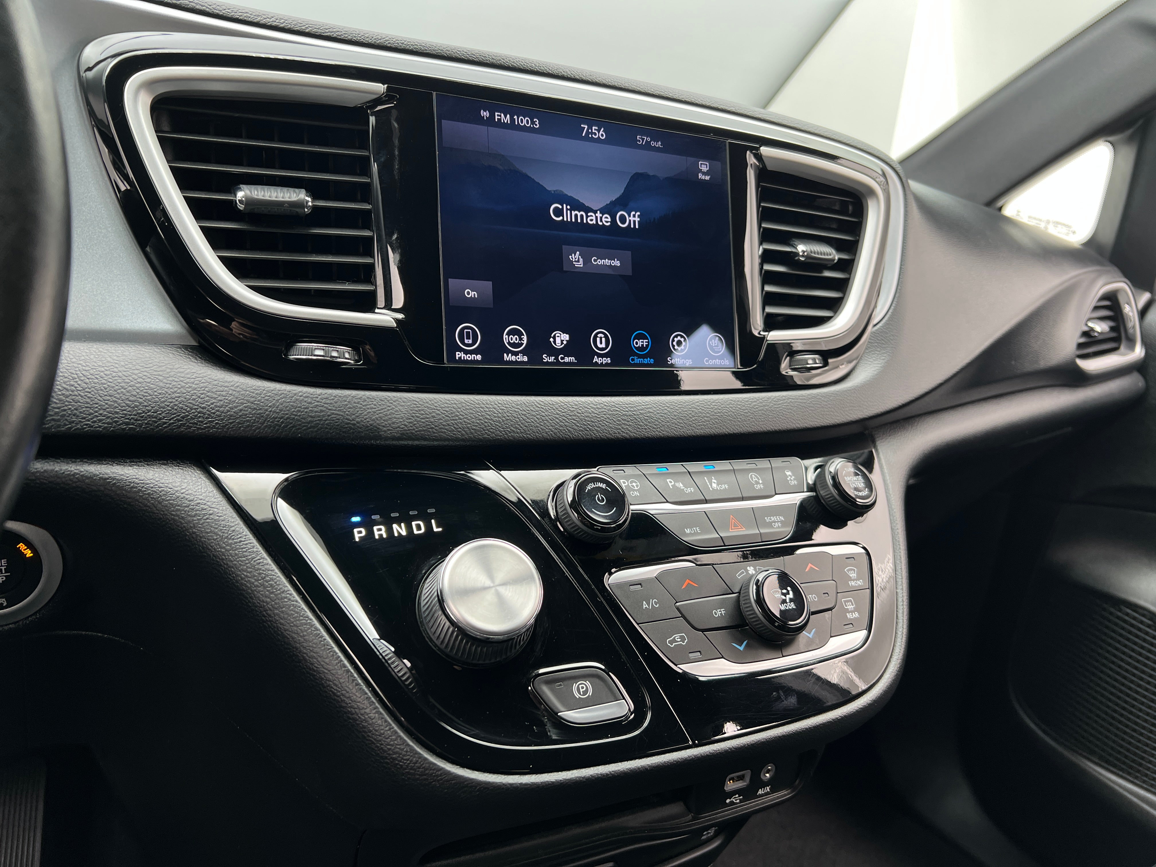 2020 Chrysler Pacifica  3