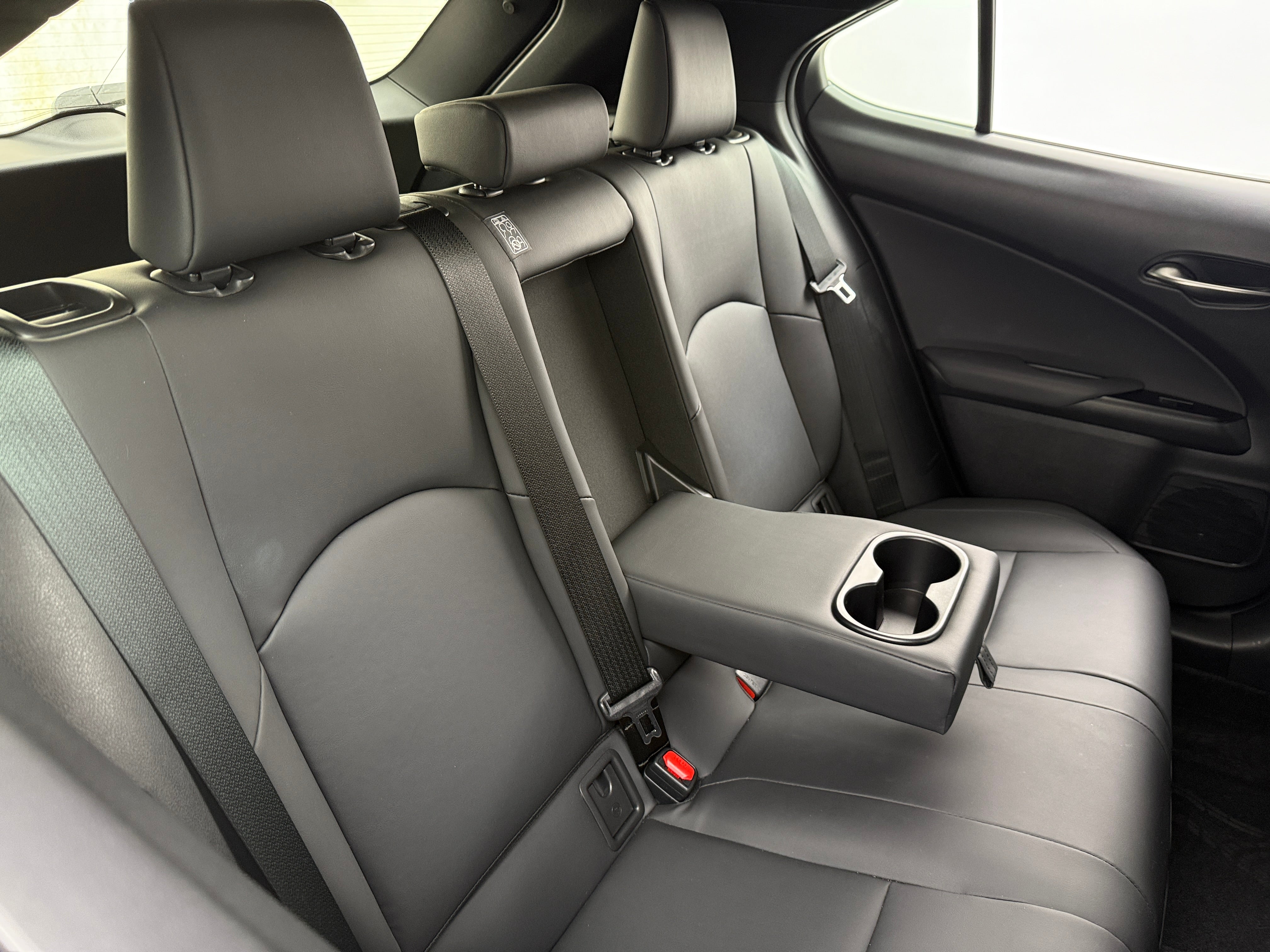 2022 Lexus UX 200 6