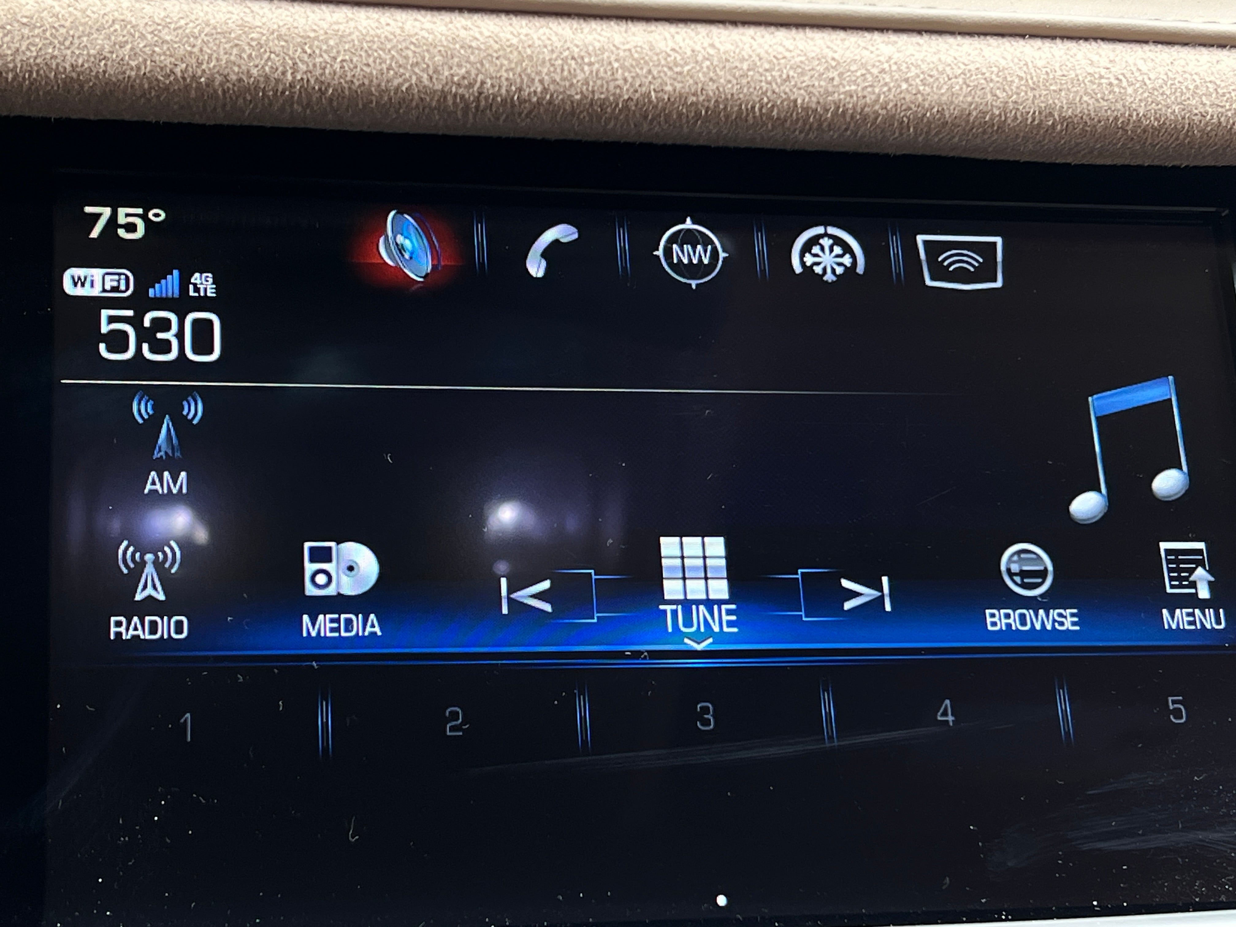 2019 Cadillac XT5 Platinum 3