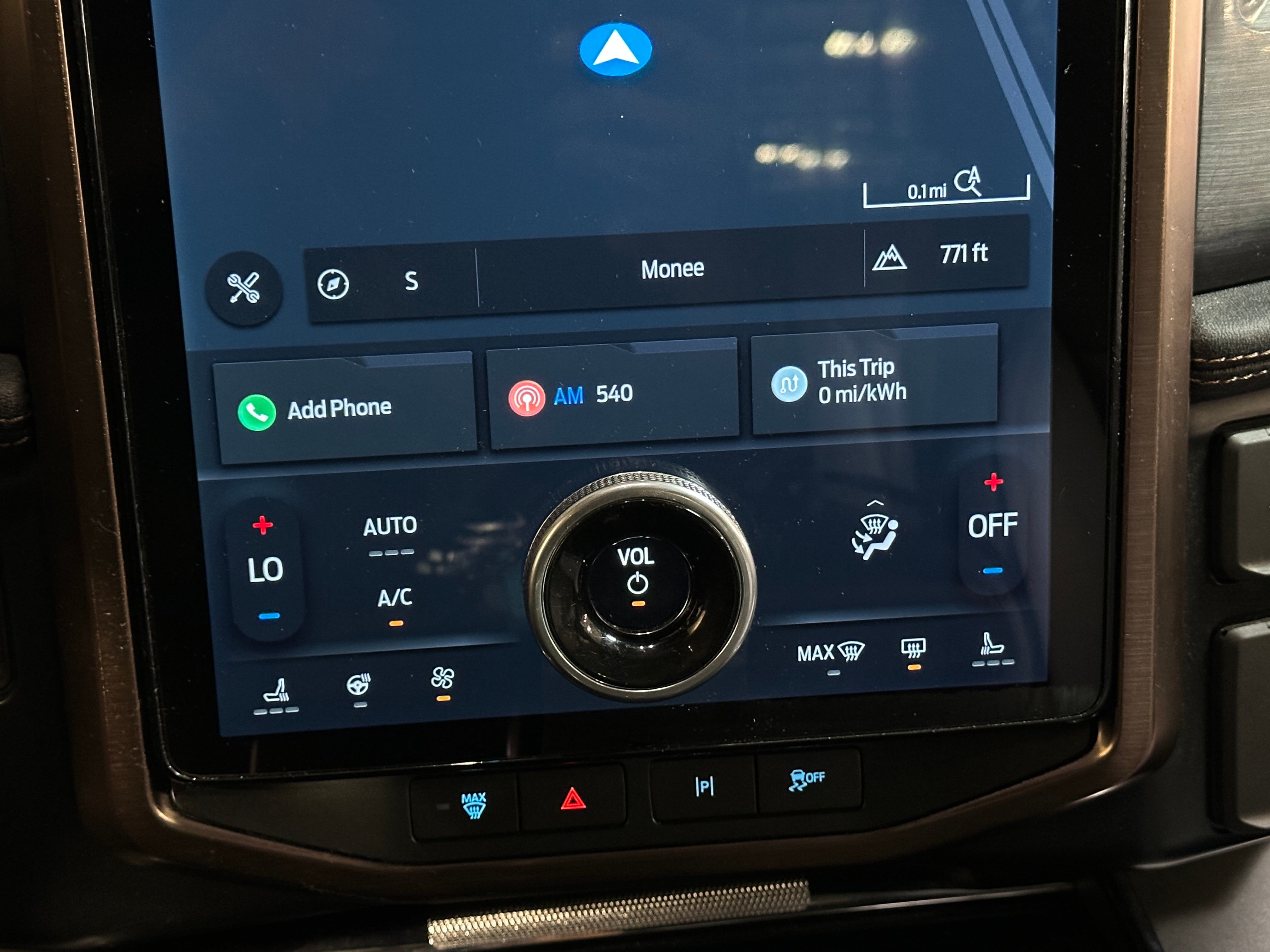 2022 Ford F-150 Lightning Lariat 3