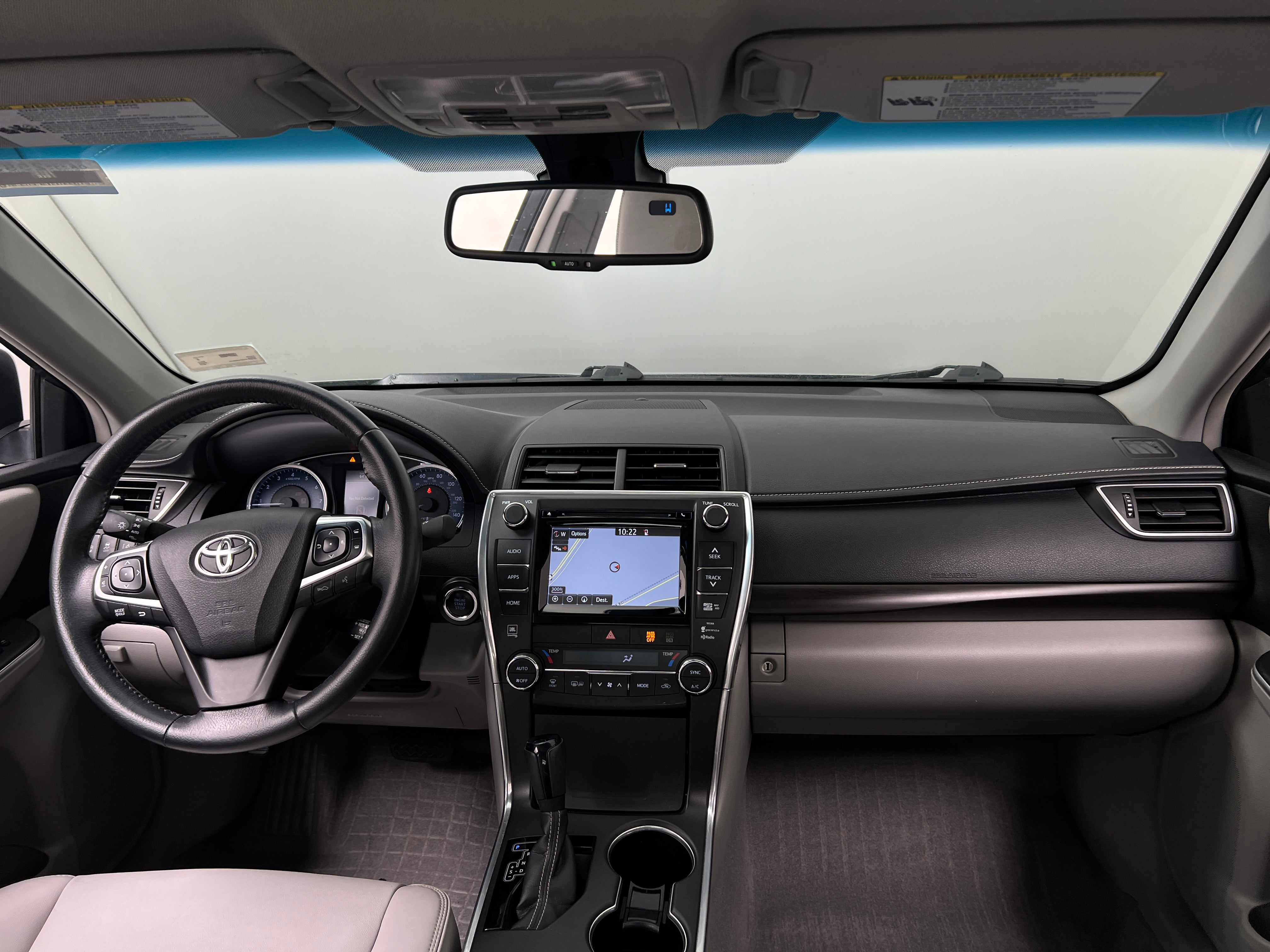 2015 Toyota Camry XLE 2