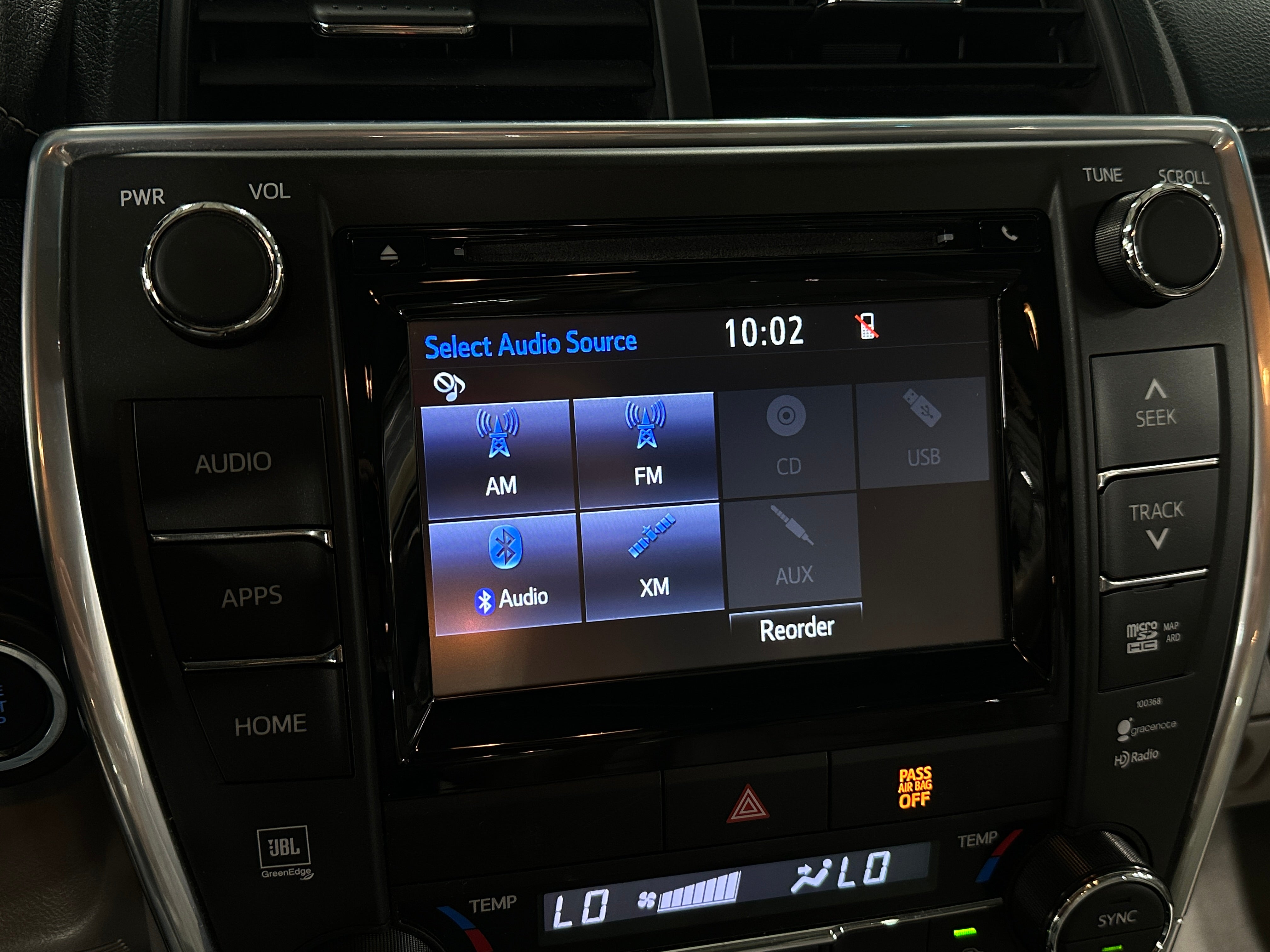 2015 Toyota Camry XLE 3