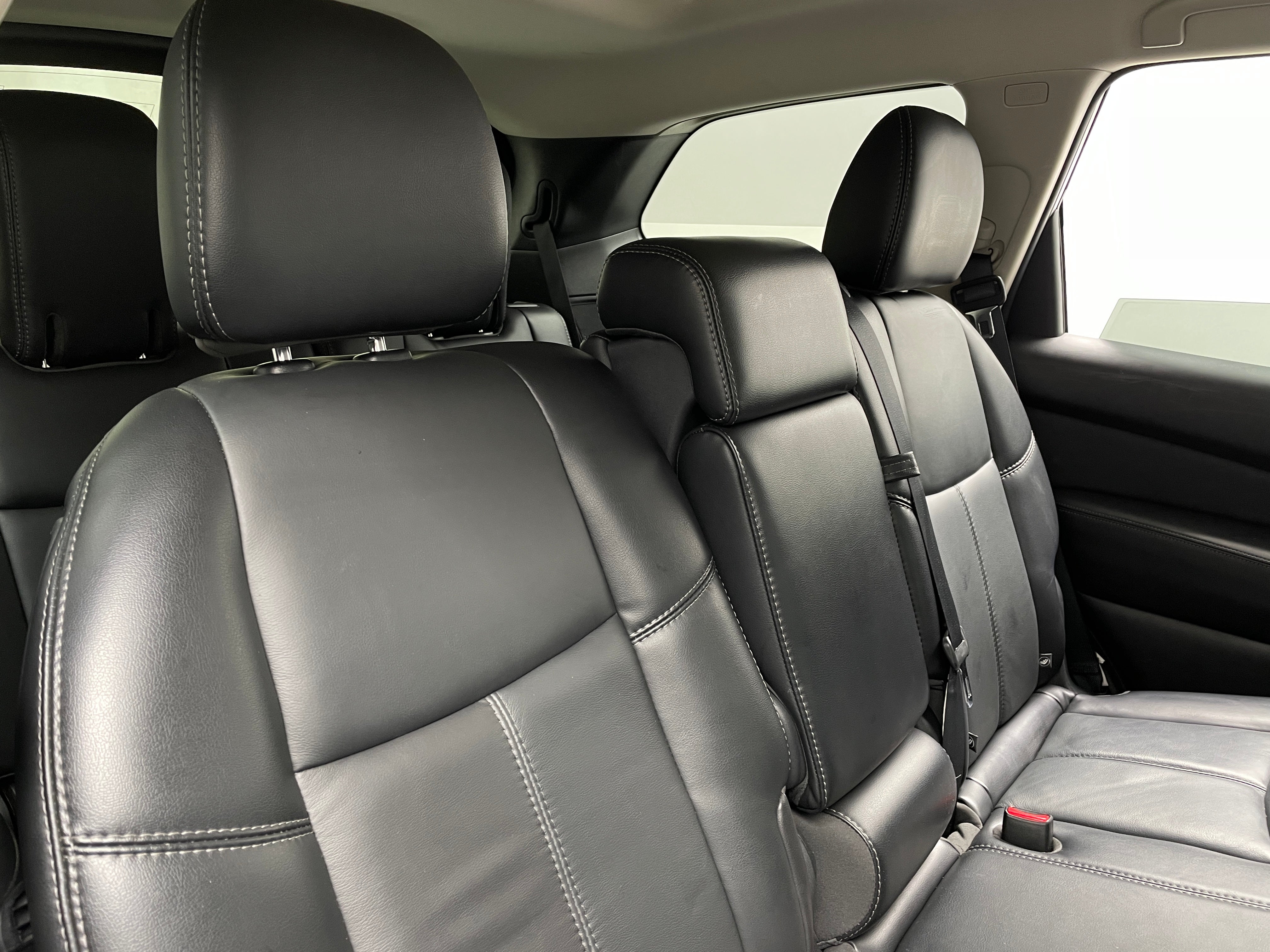 2017 Nissan Pathfinder SL 5