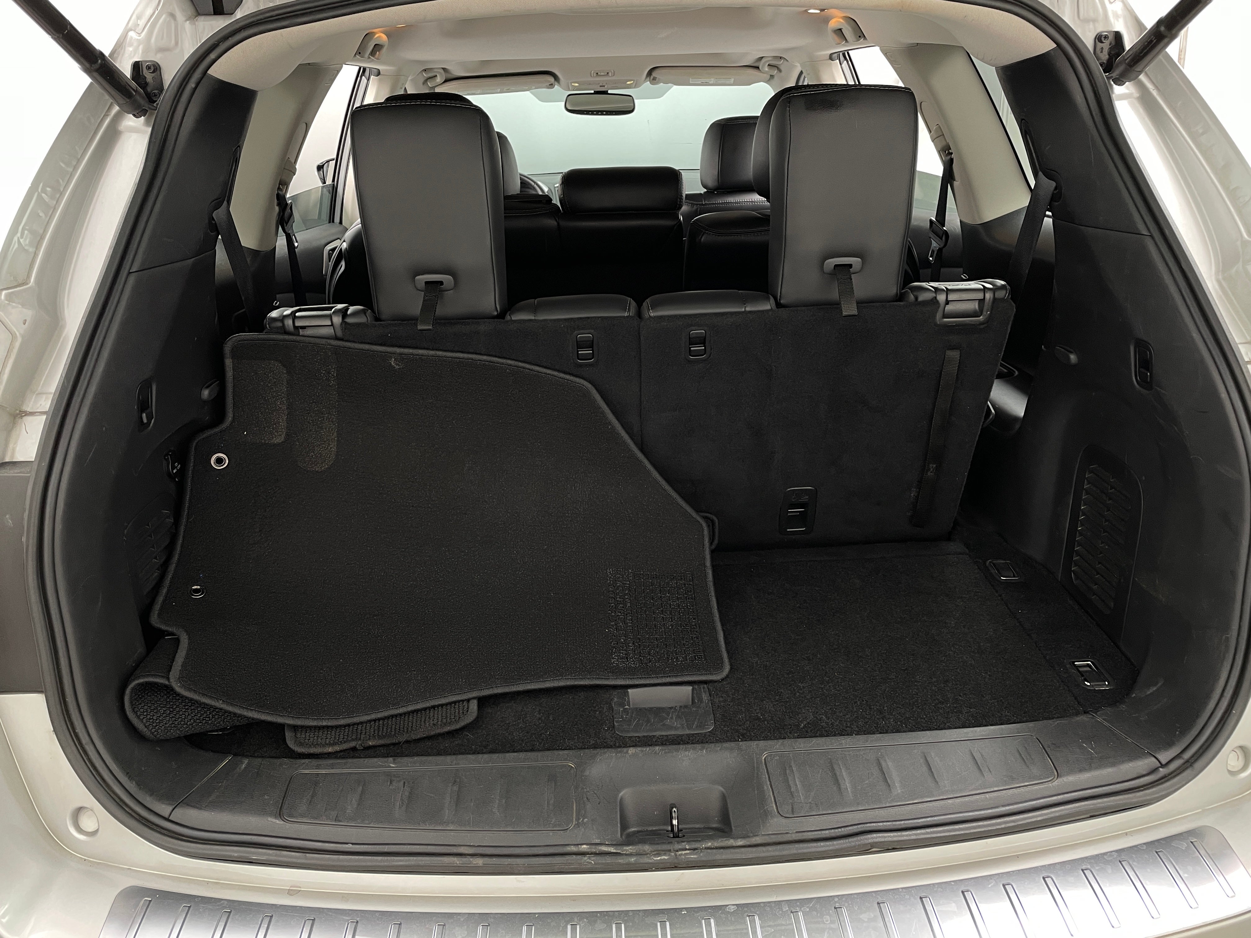 2017 Nissan Pathfinder SL 6