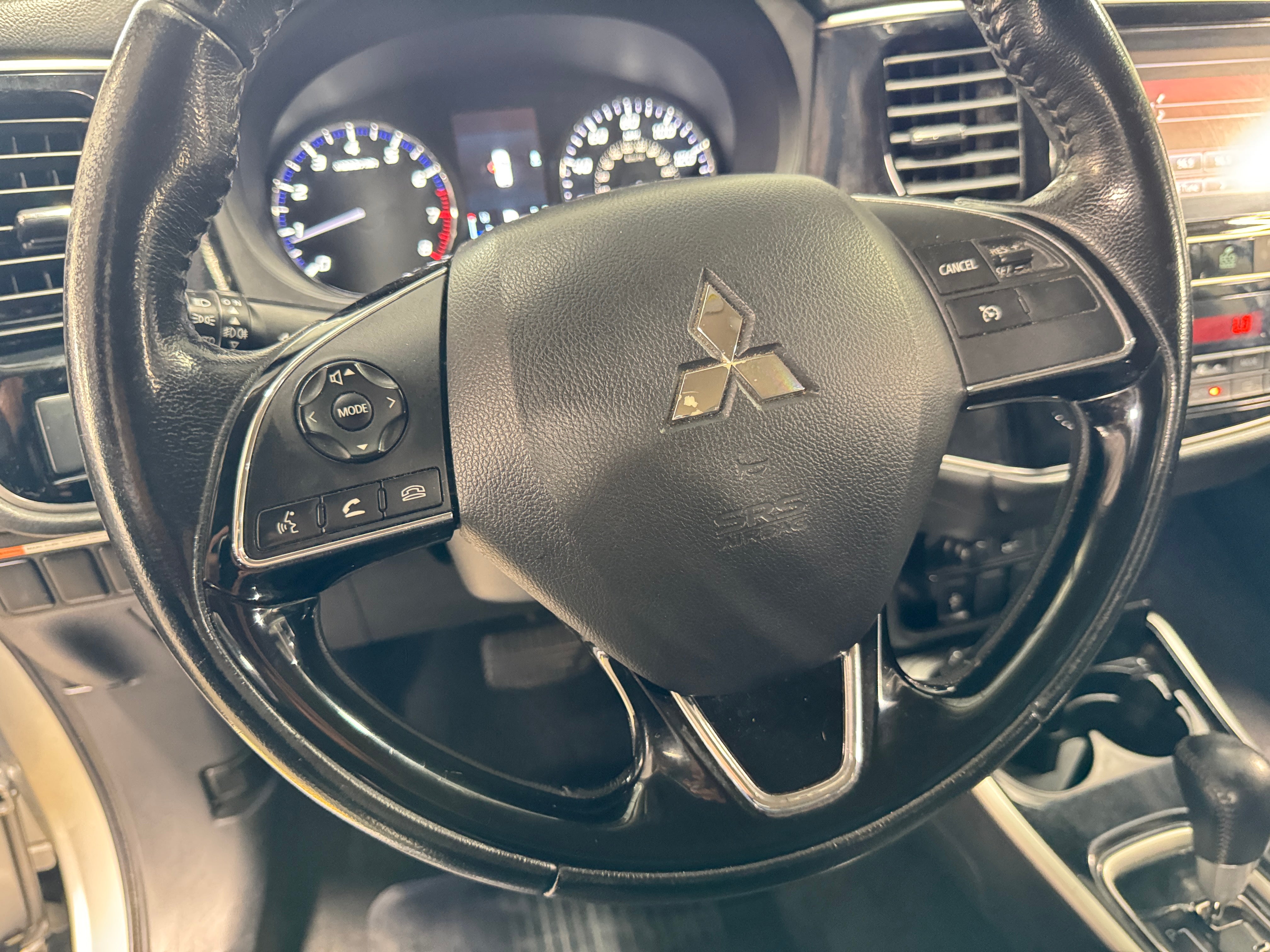 2019 Mitsubishi Outlander SEL 4