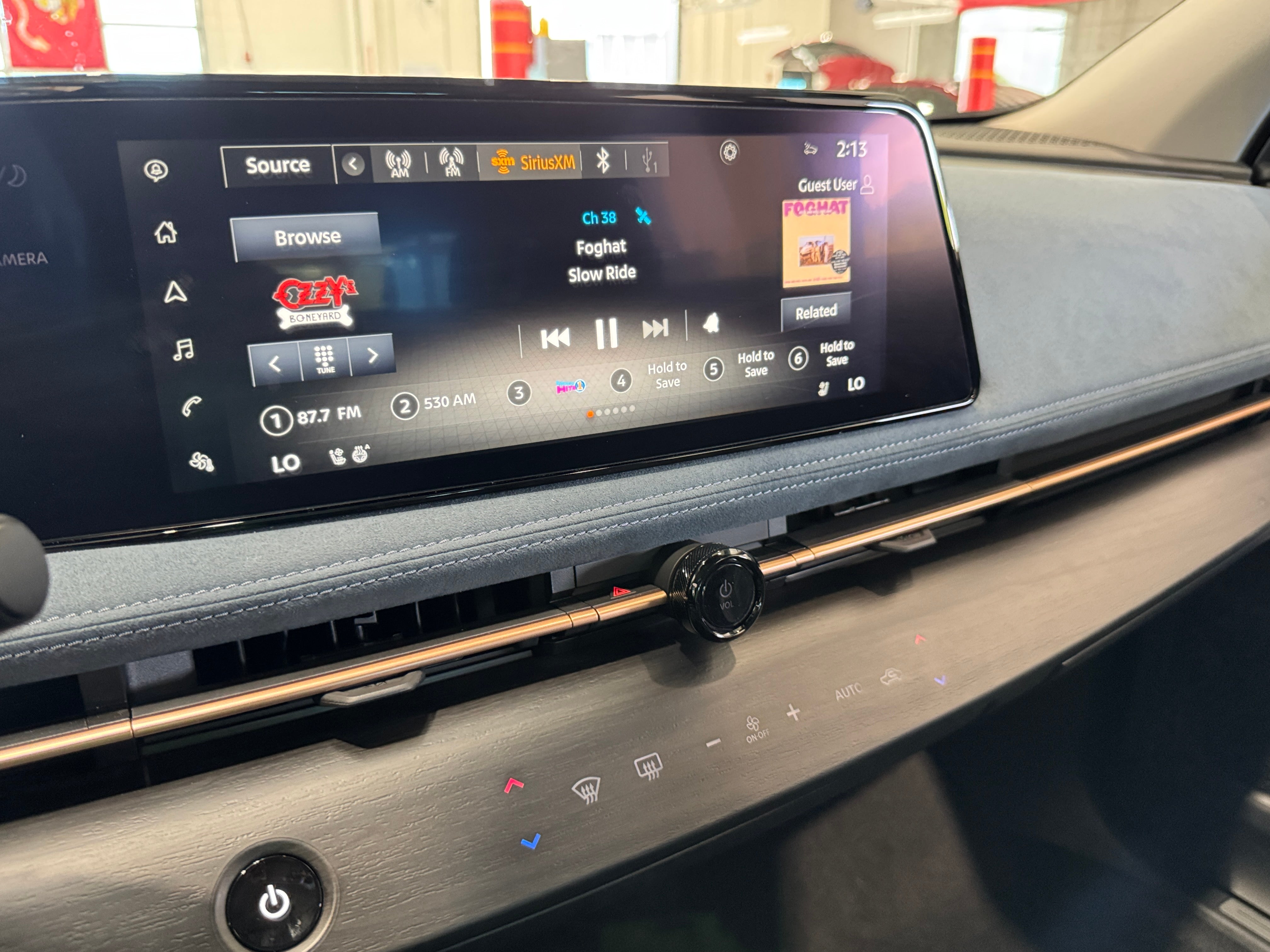 2023 Nissan Ariya Platinum+ 3