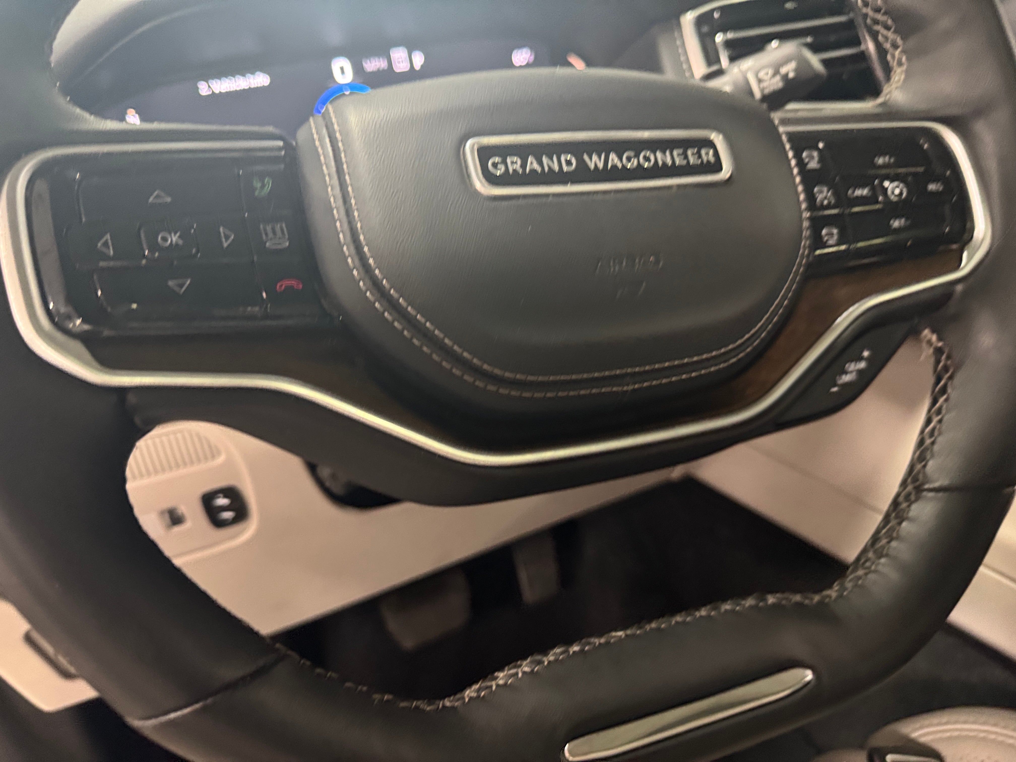 2023 Jeep Grand Wagoneer Series II 4