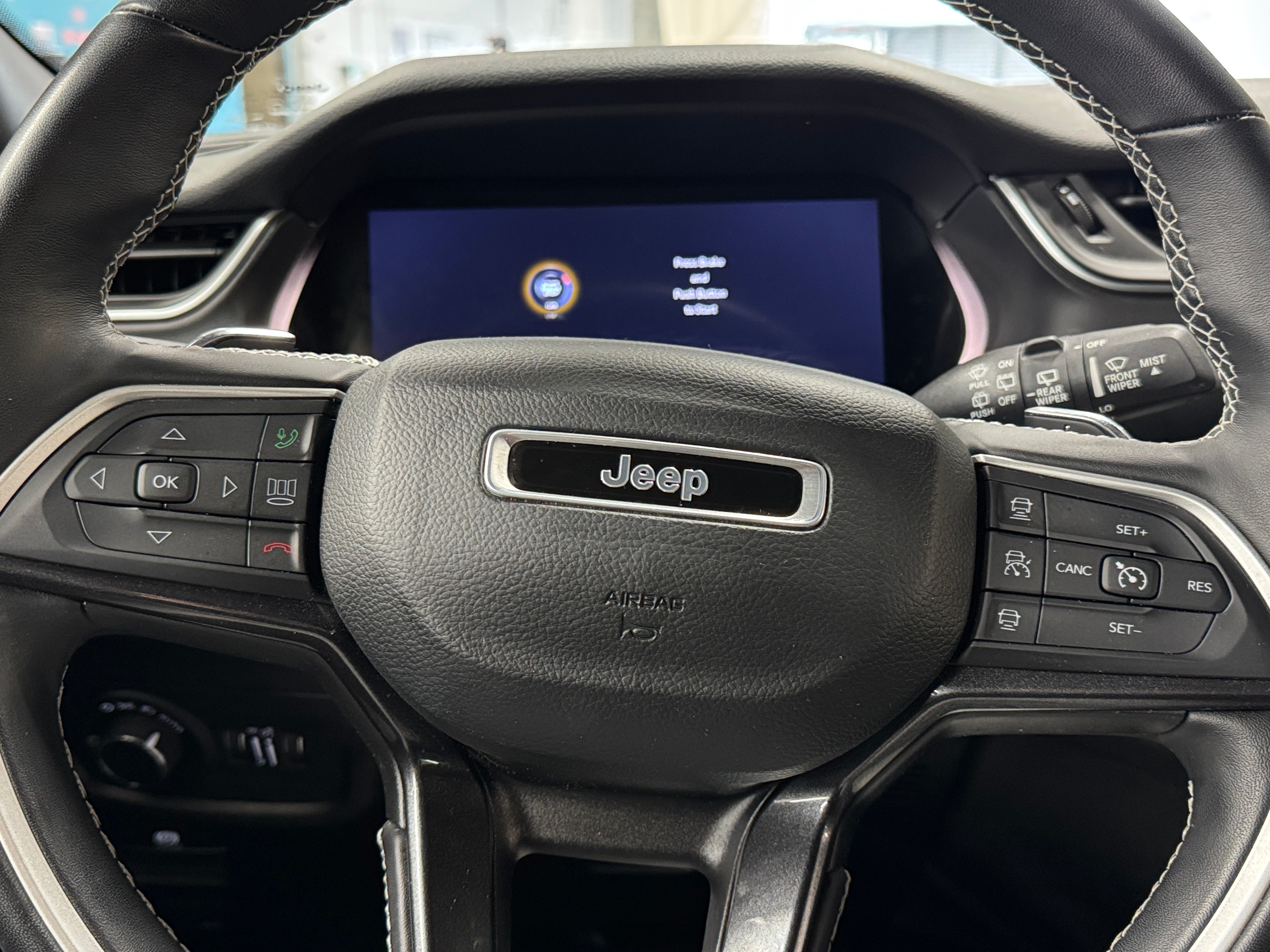 2022 Jeep Grand Cherokee L Altitude 4