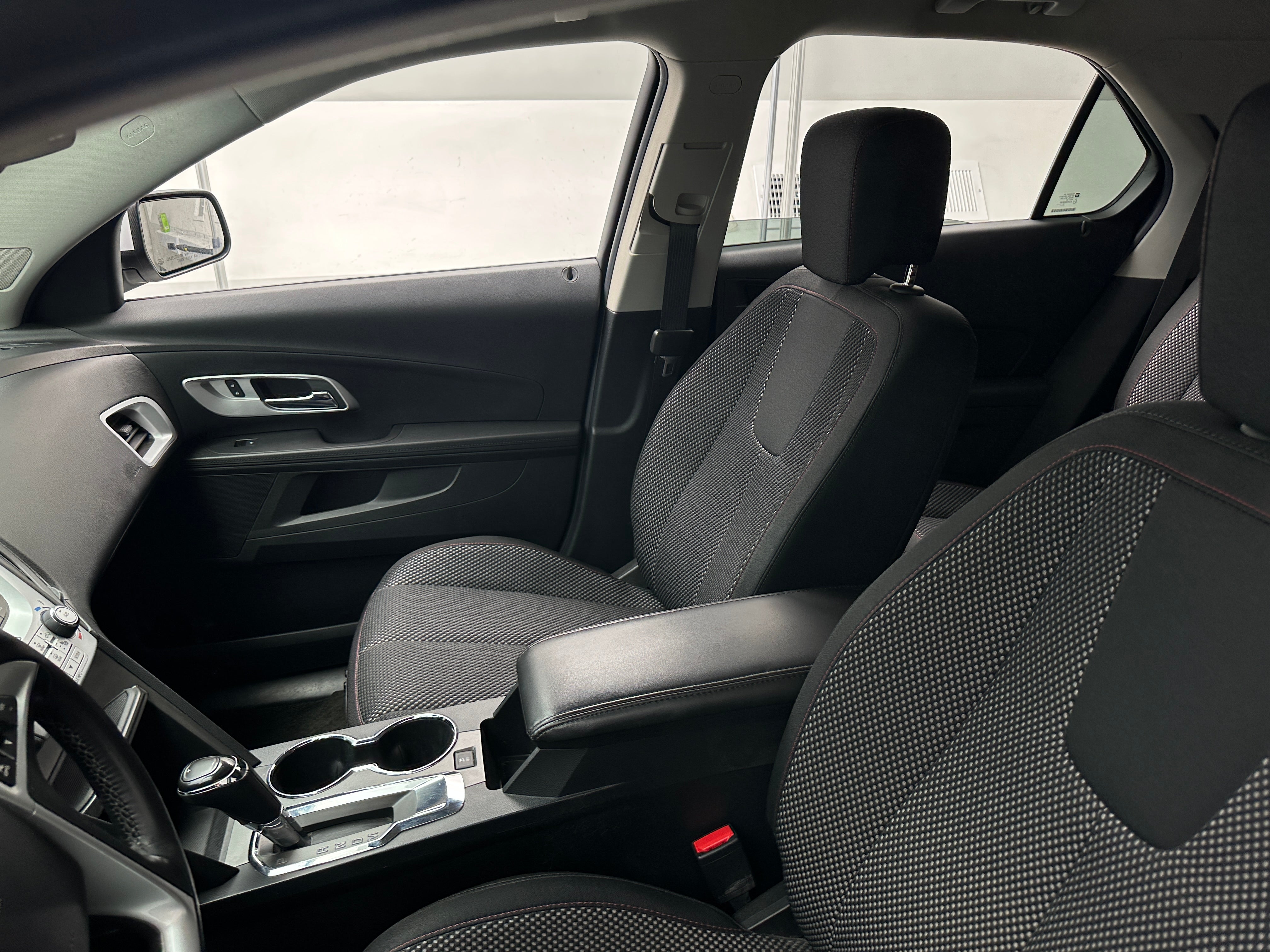 2017 Chevrolet Equinox LT 2