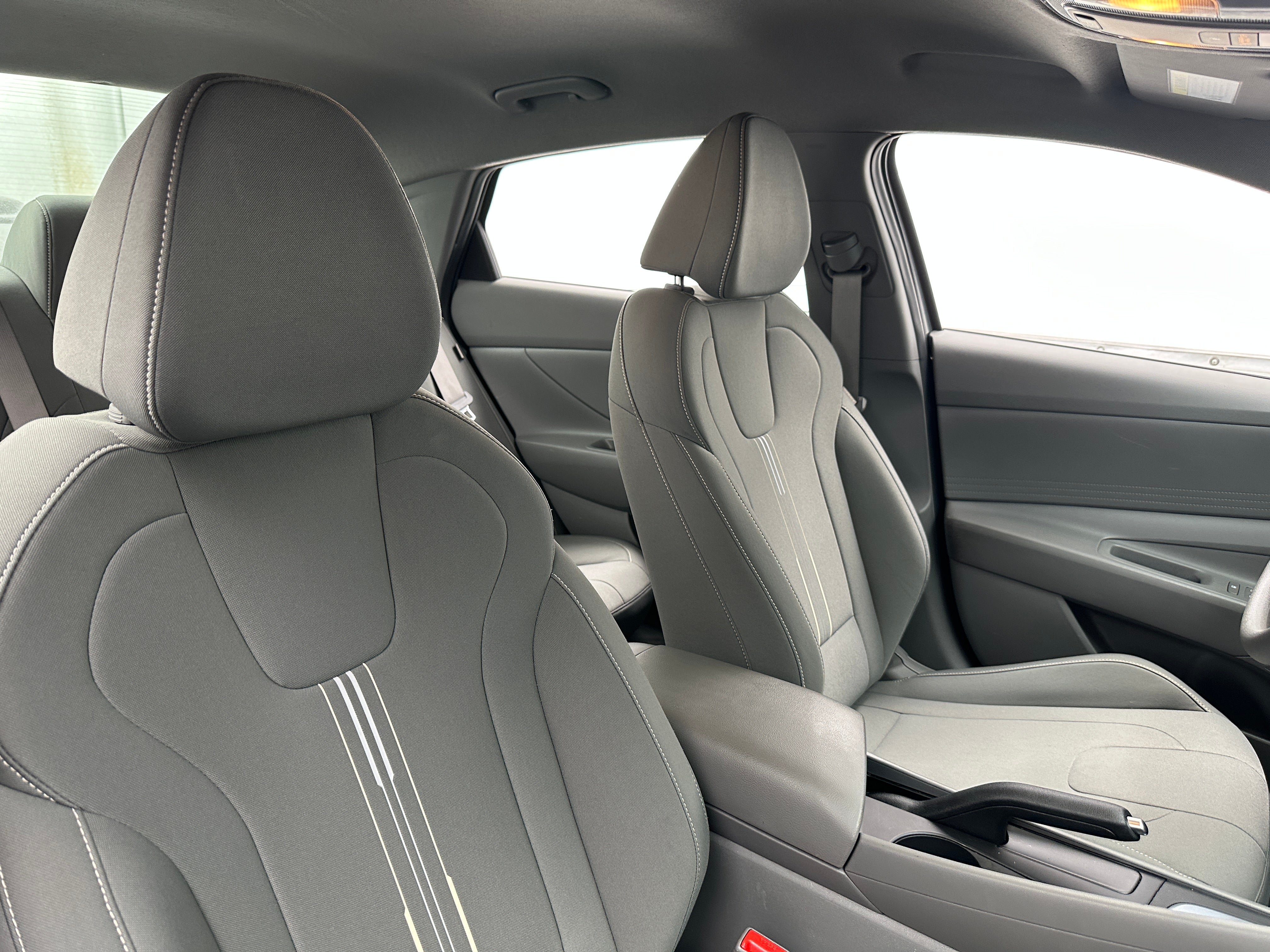 2024 Hyundai Elantra SEL 2