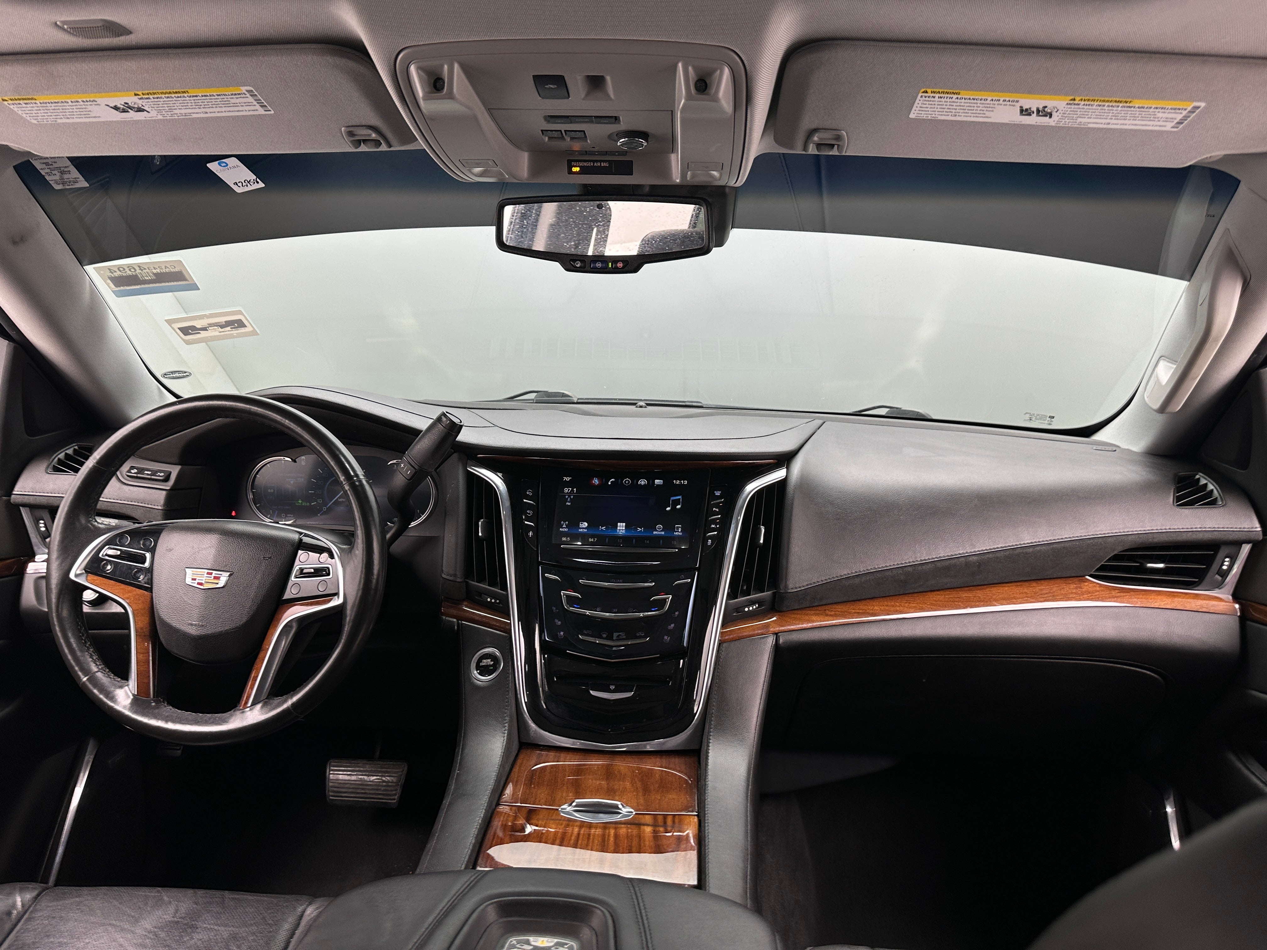2016 Cadillac Escalade Luxury 2