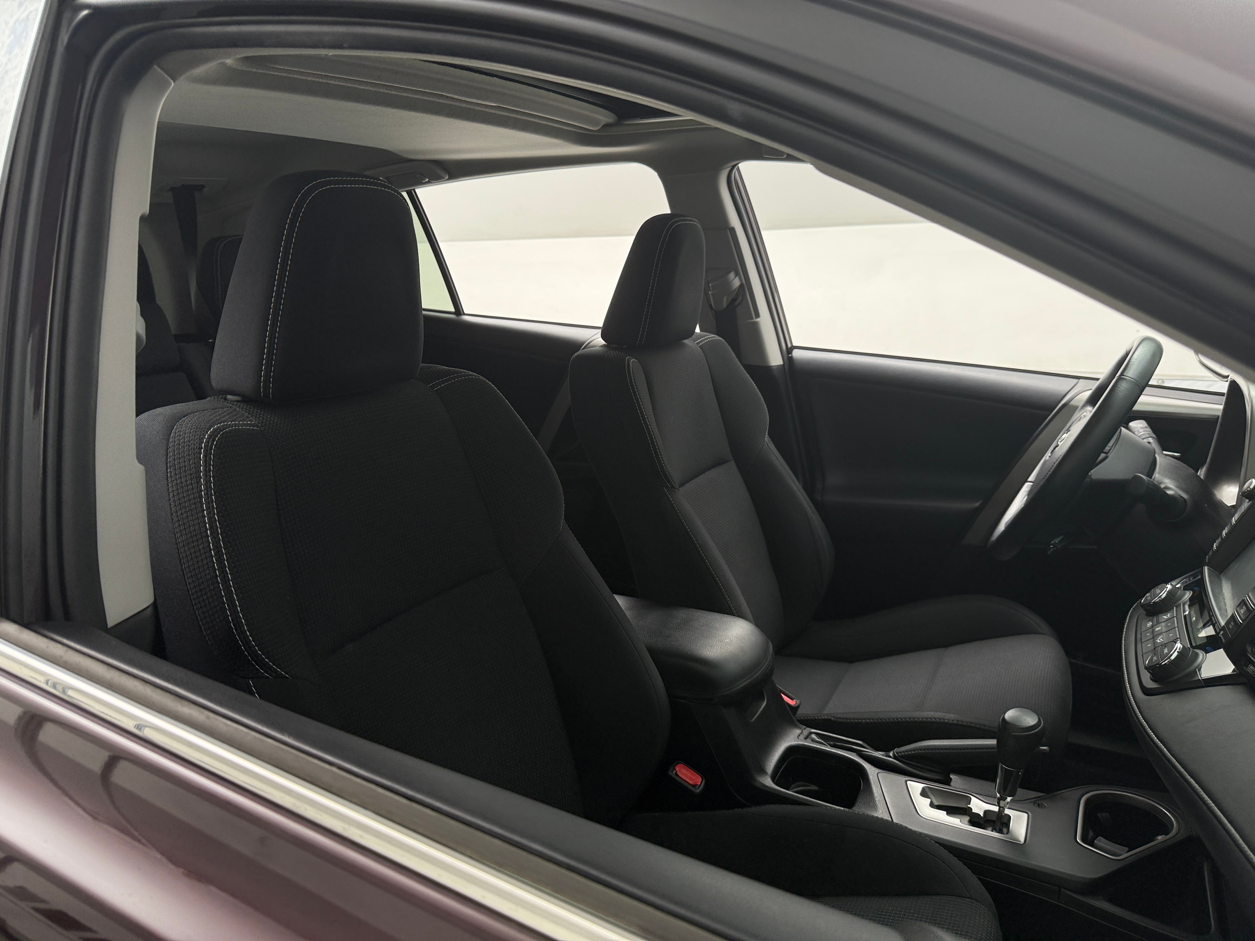 2016 Toyota RAV4 XLE 2