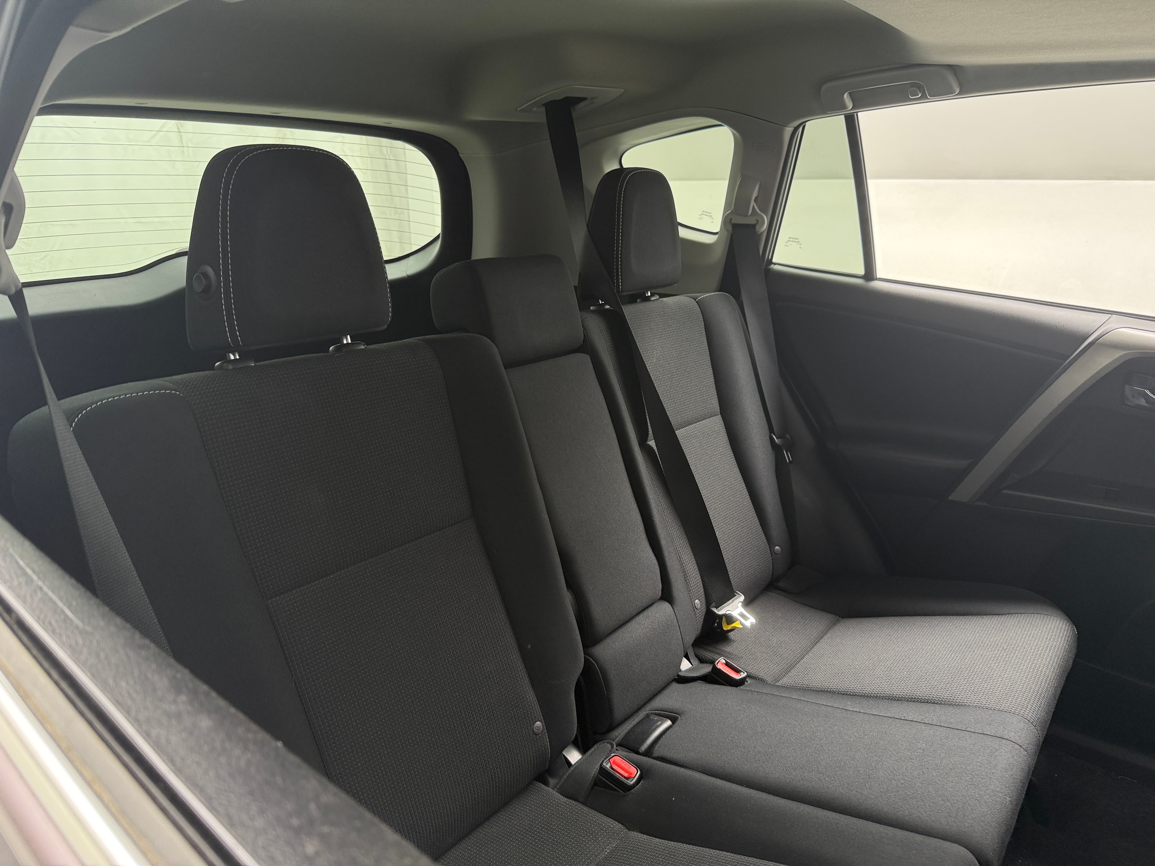 2016 Toyota RAV4 XLE 6