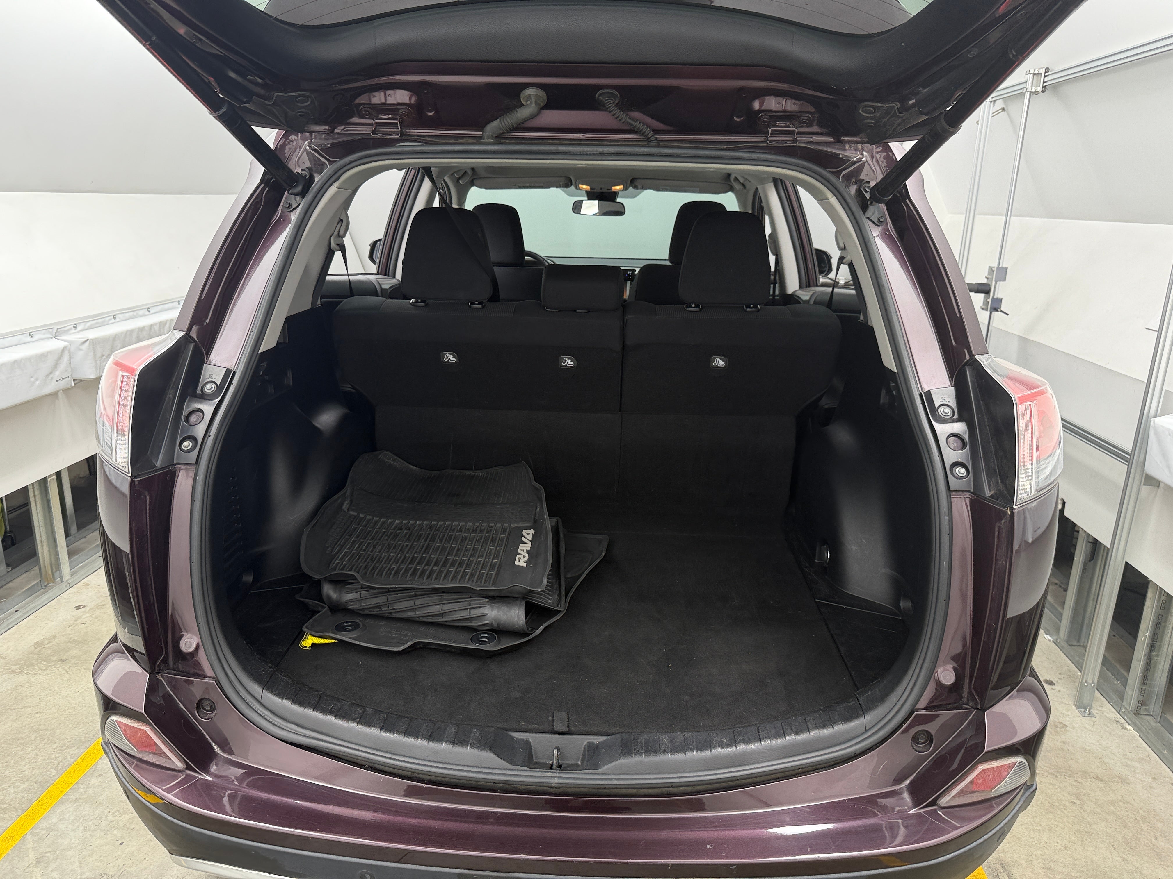 2016 Toyota RAV4 XLE 7