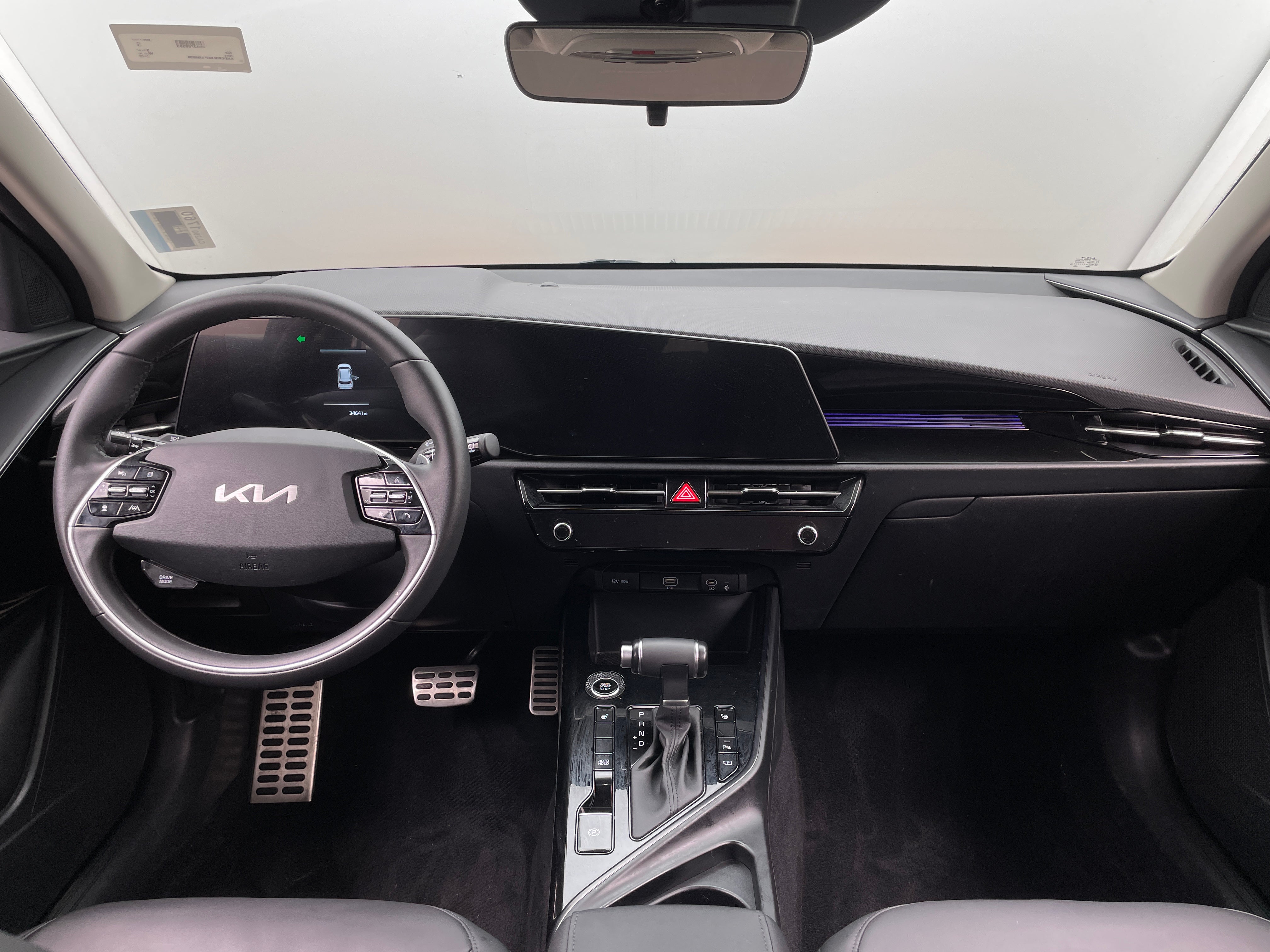2023 Kia Niro EX Touring 2
