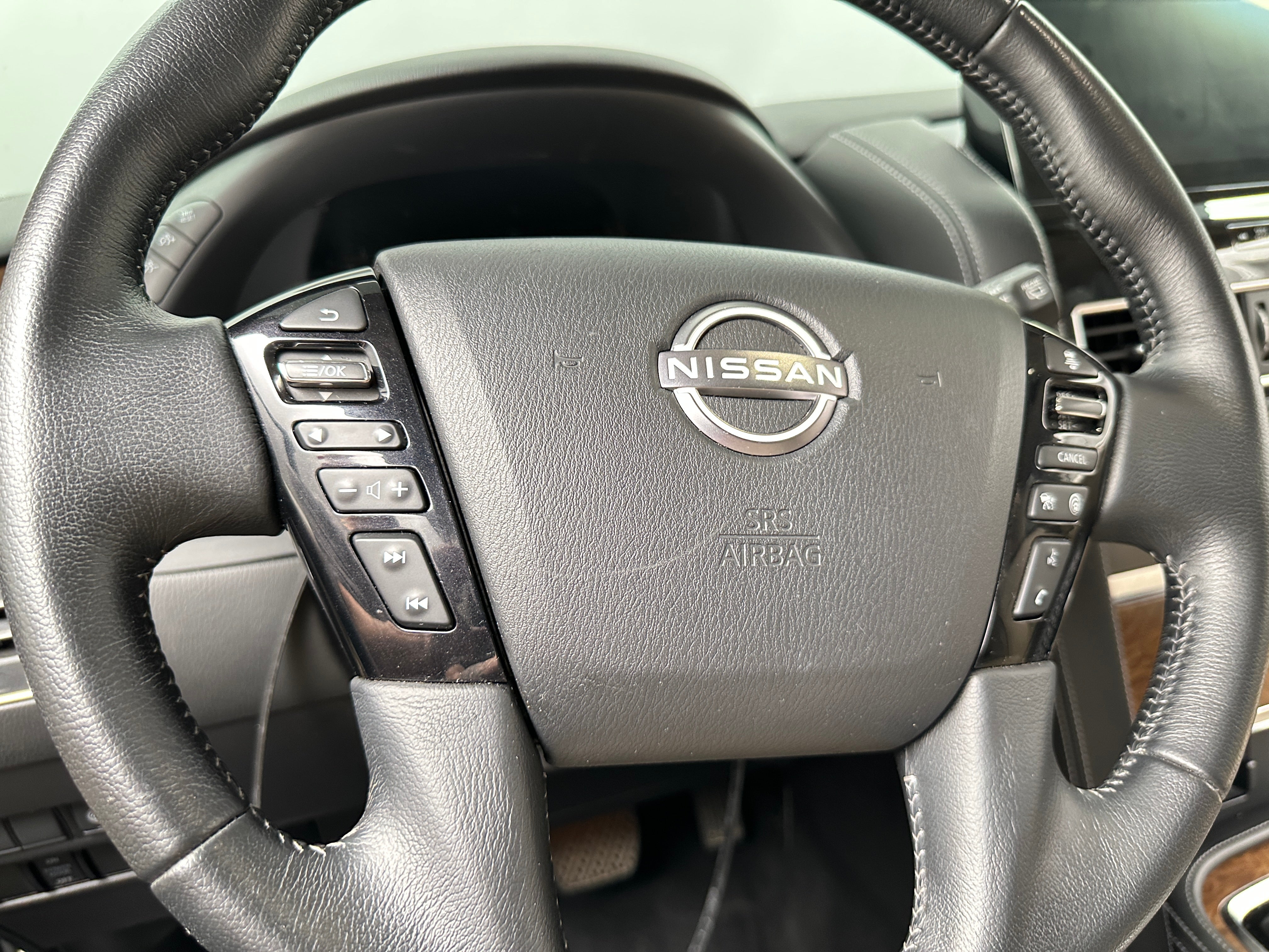 2022 Nissan Armada SL 4