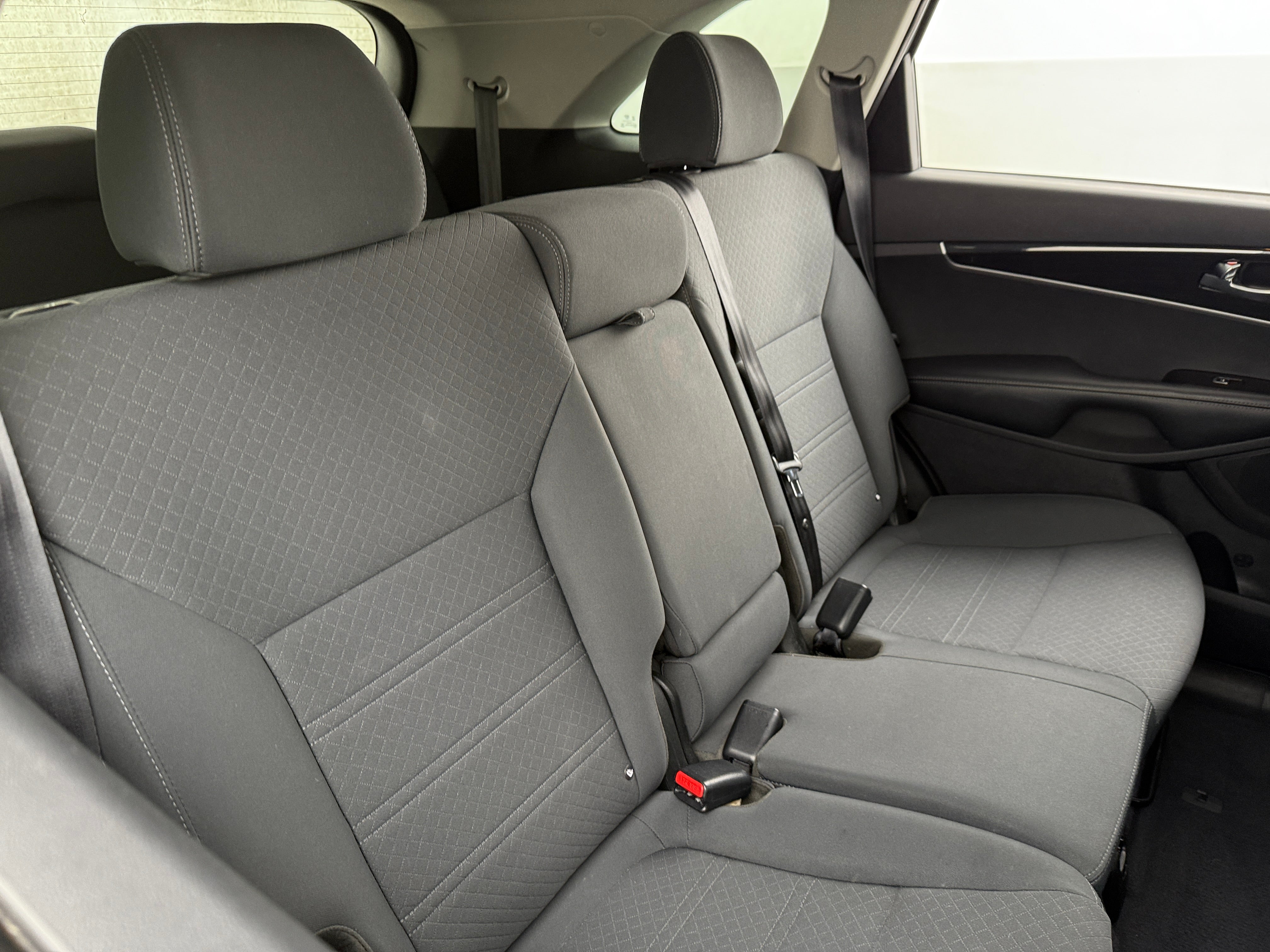 2020 Kia Sorento LX 6