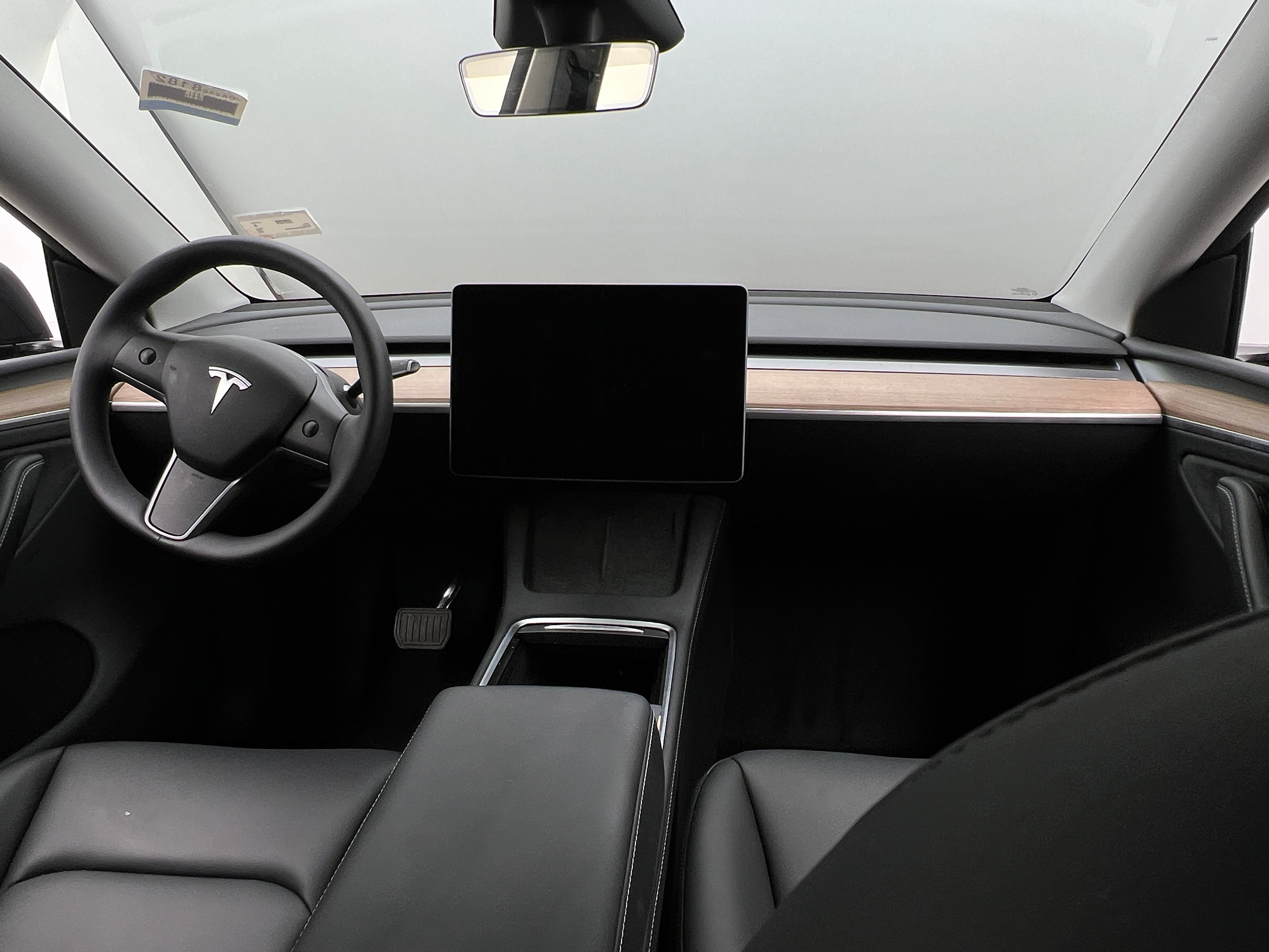 2024 Tesla Model Y Long Range 2