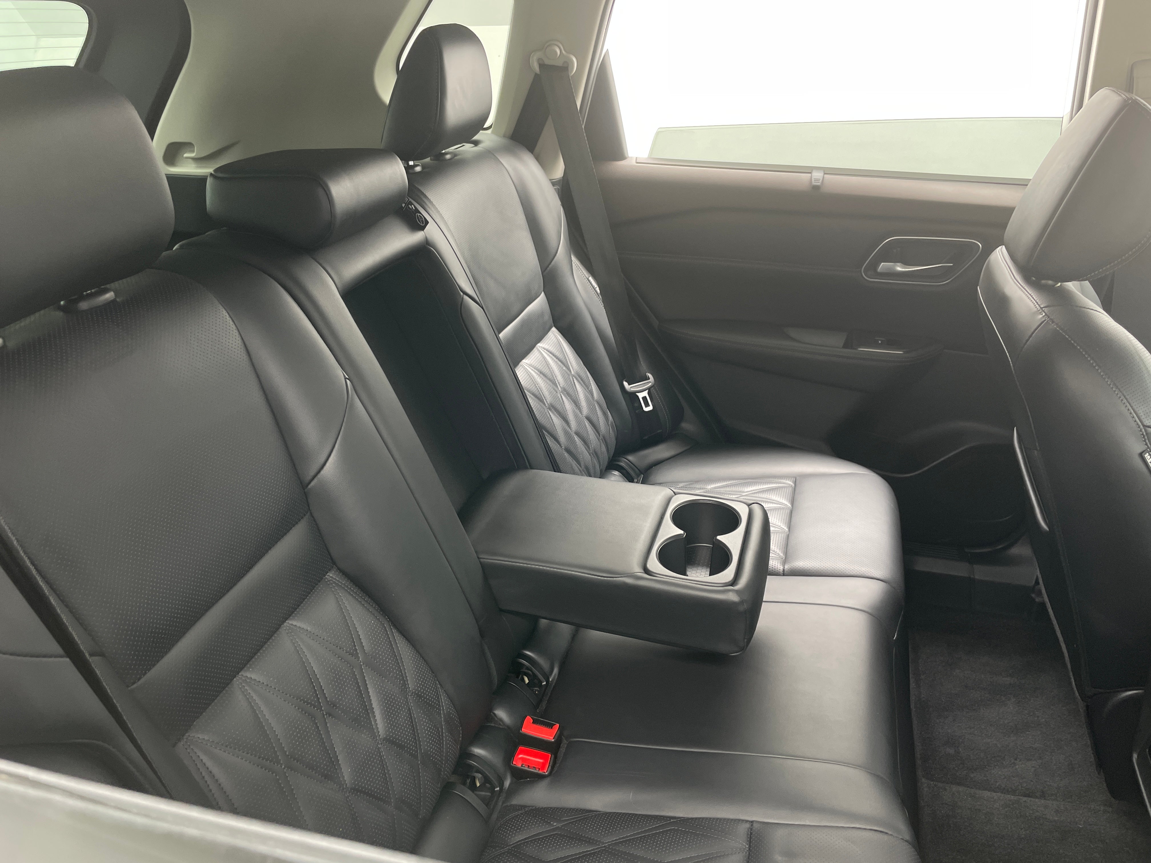 2022 Nissan Rogue Platinum 5
