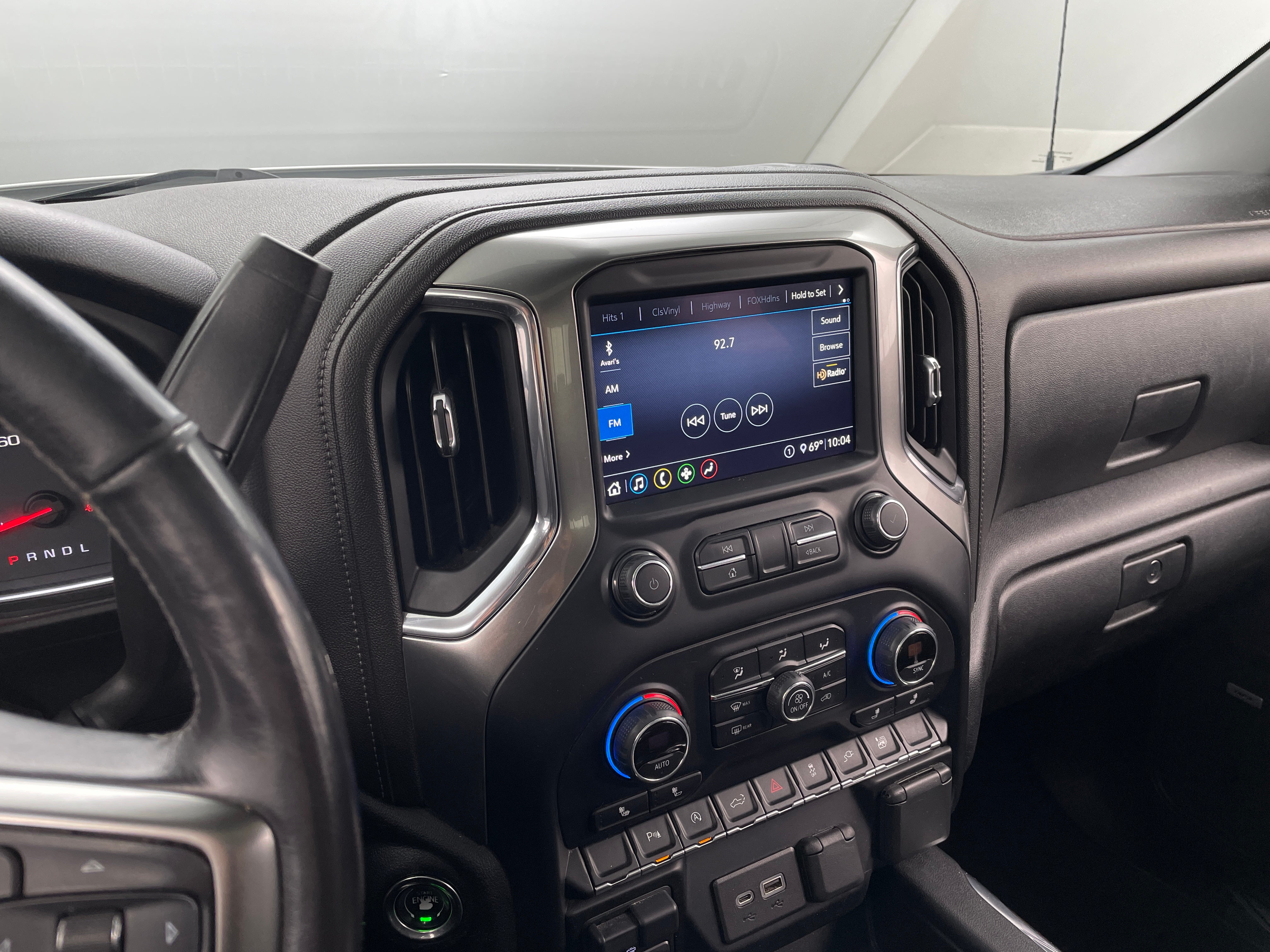 2020 Chevrolet Silverado 1500 RST 3