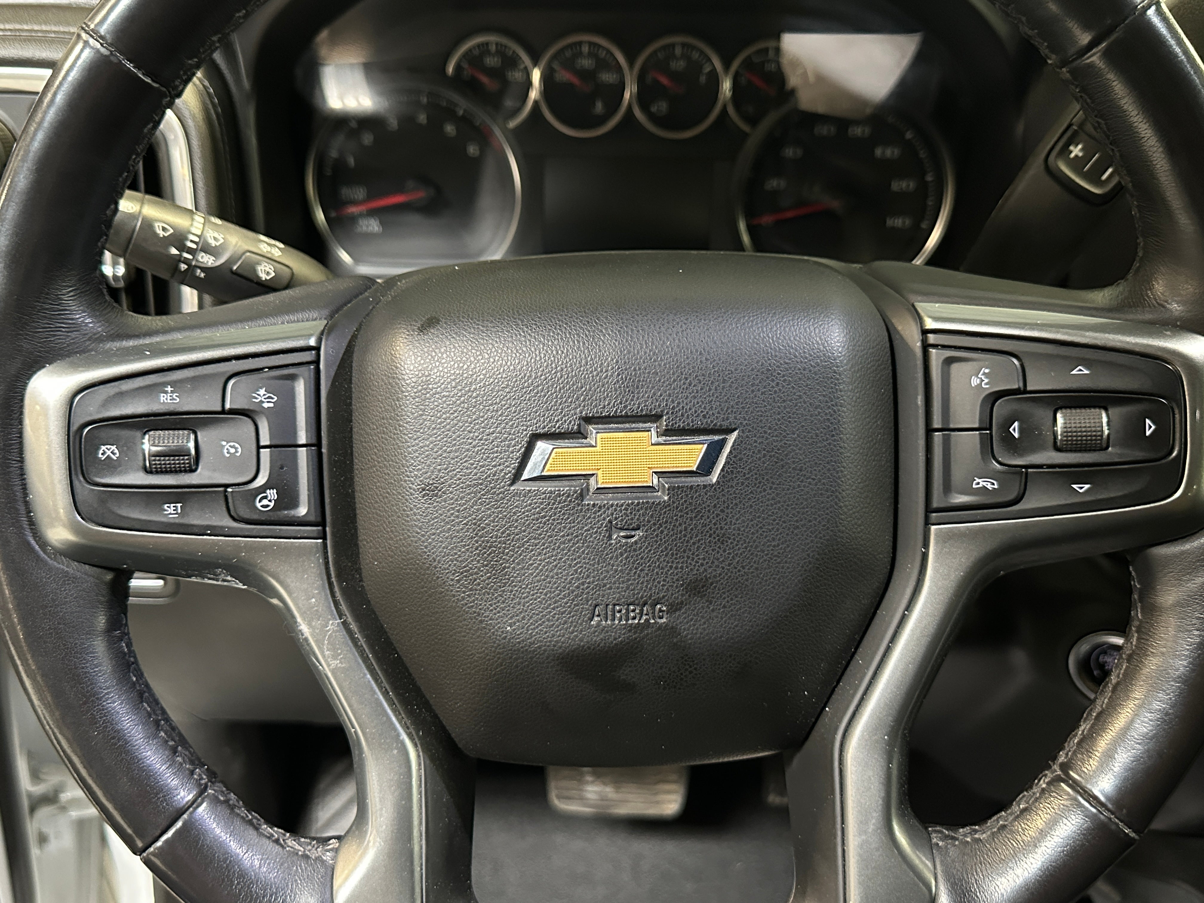 2021 Chevrolet Silverado 1500 LTZ 4