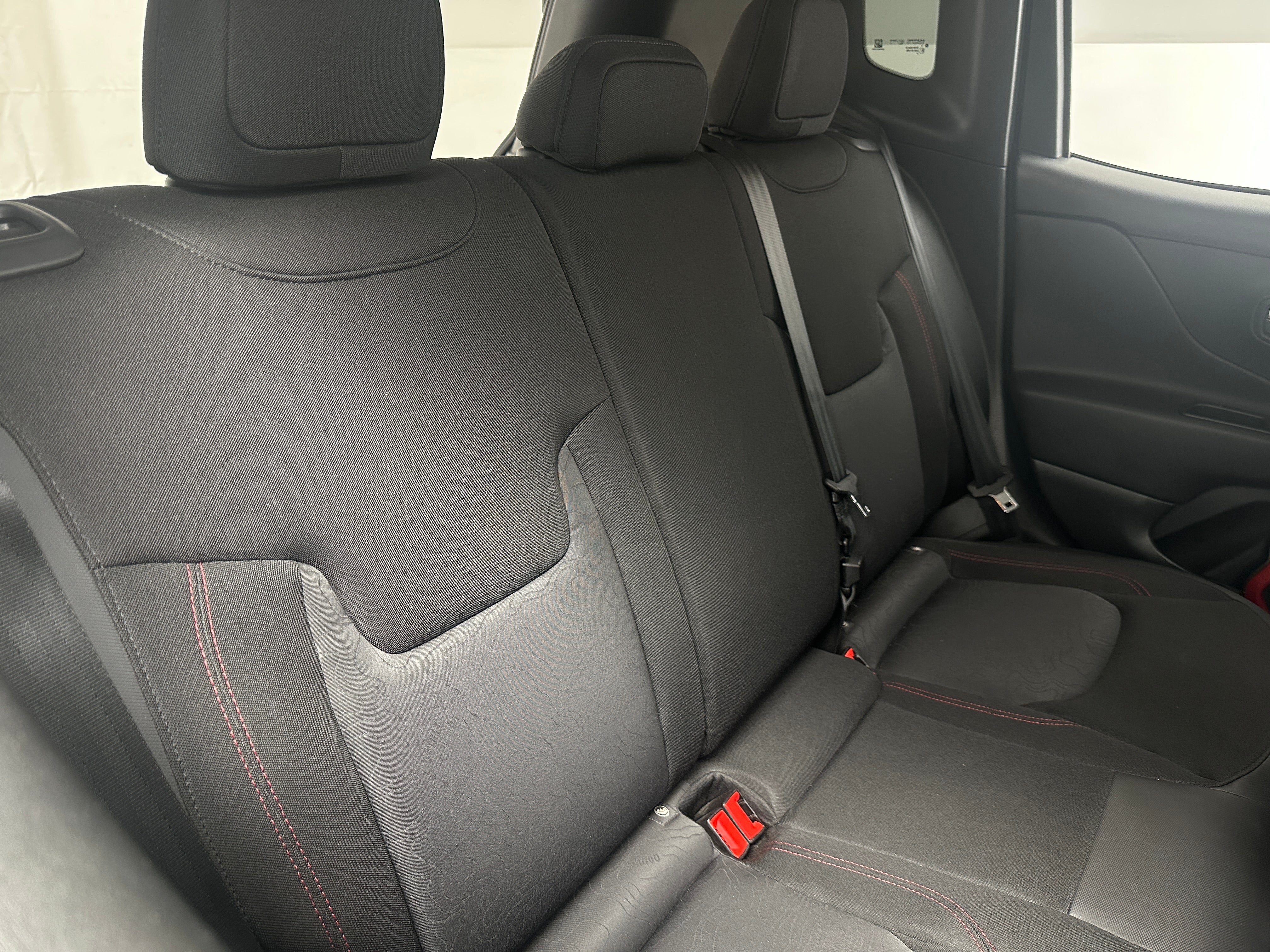 2015 Jeep Renegade Trailhawk 6