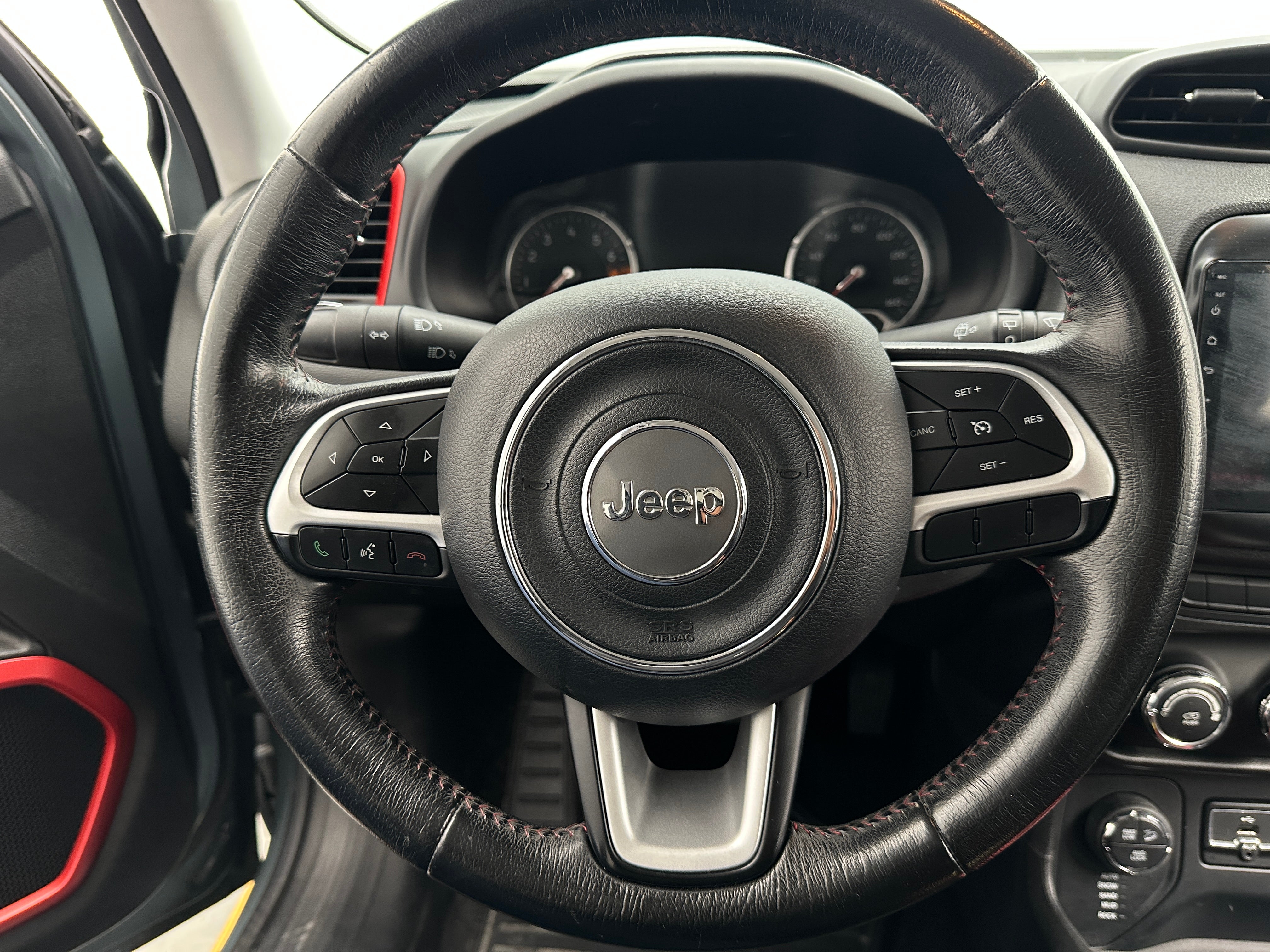 2015 Jeep Renegade Trailhawk 5