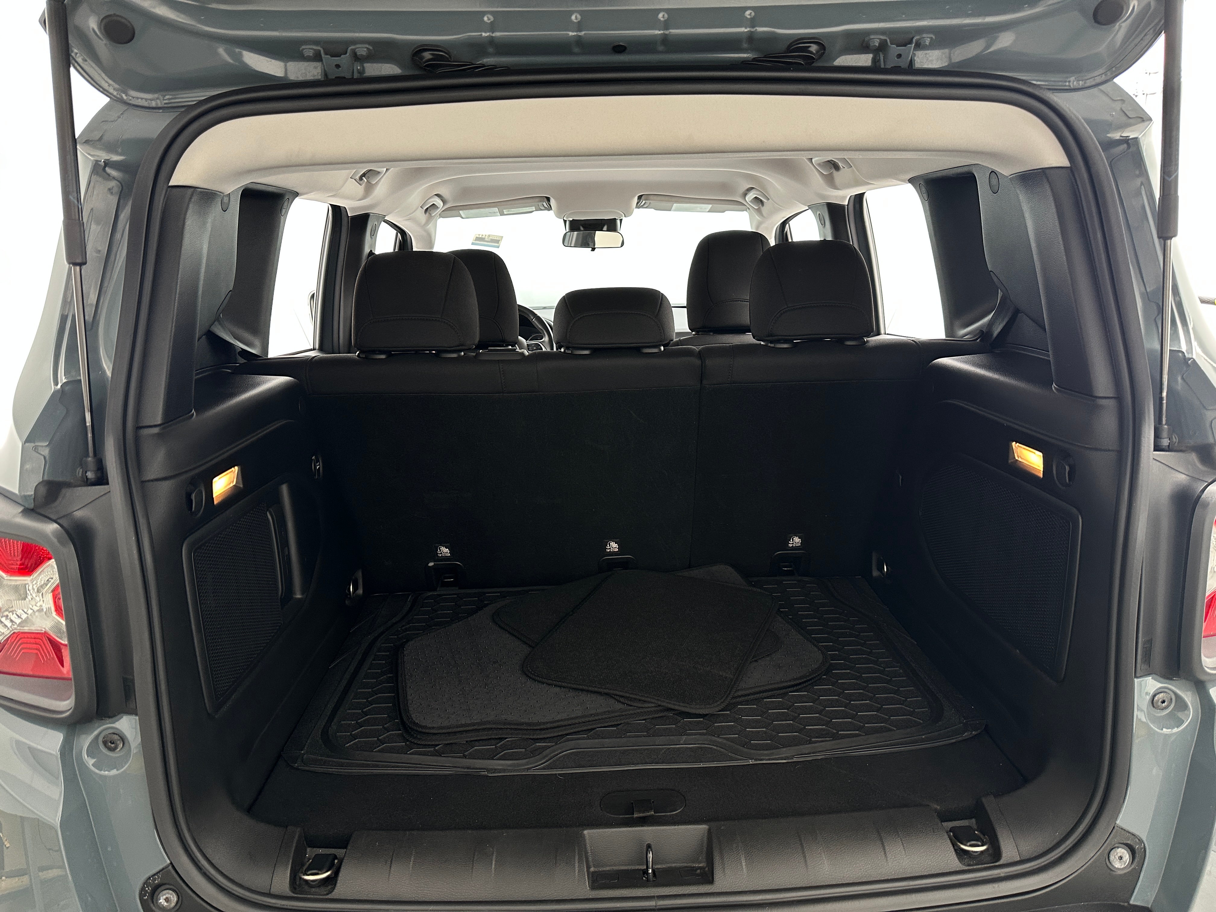2015 Jeep Renegade Trailhawk 7
