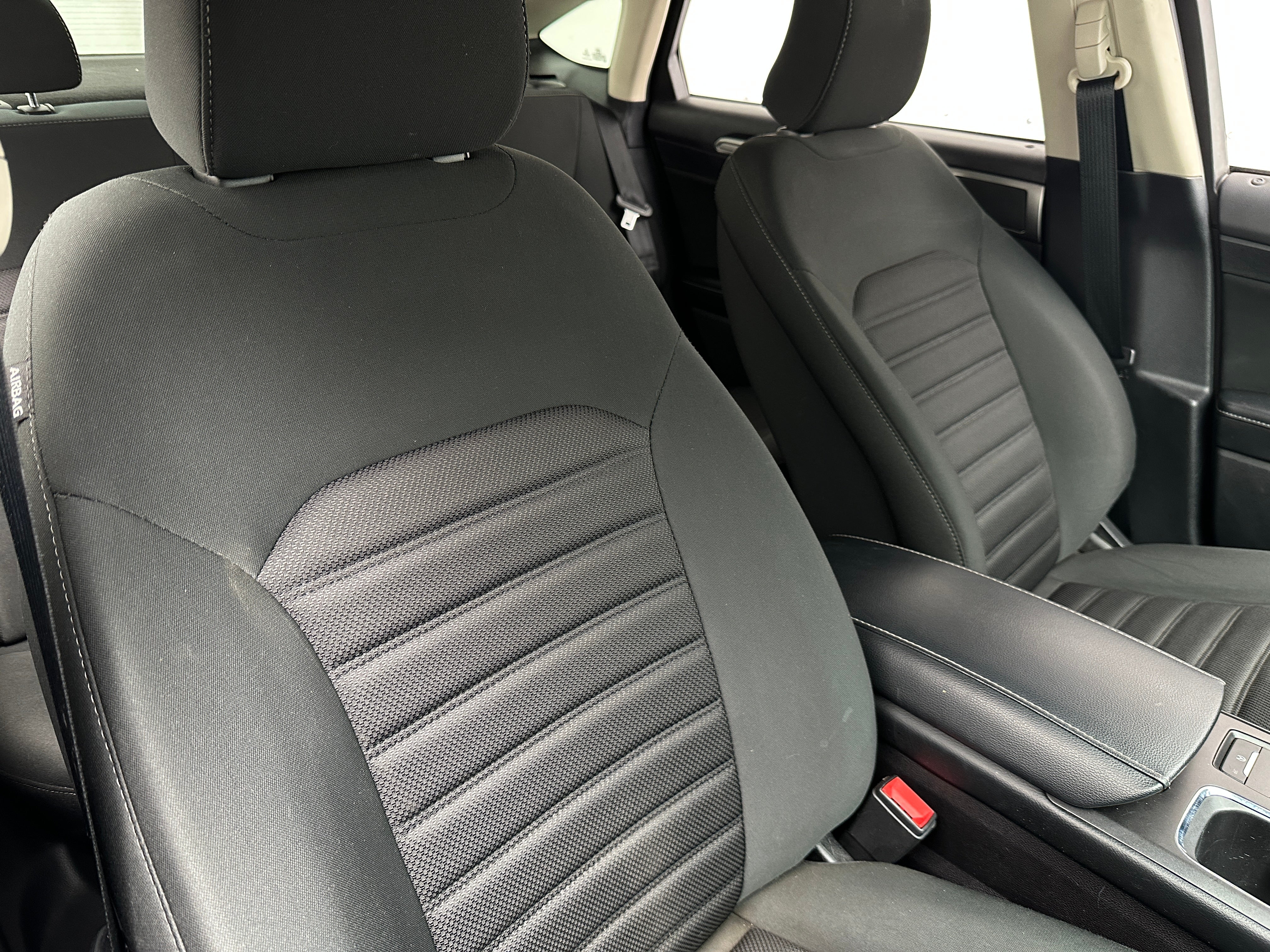 2018 Ford Fusion SE 2