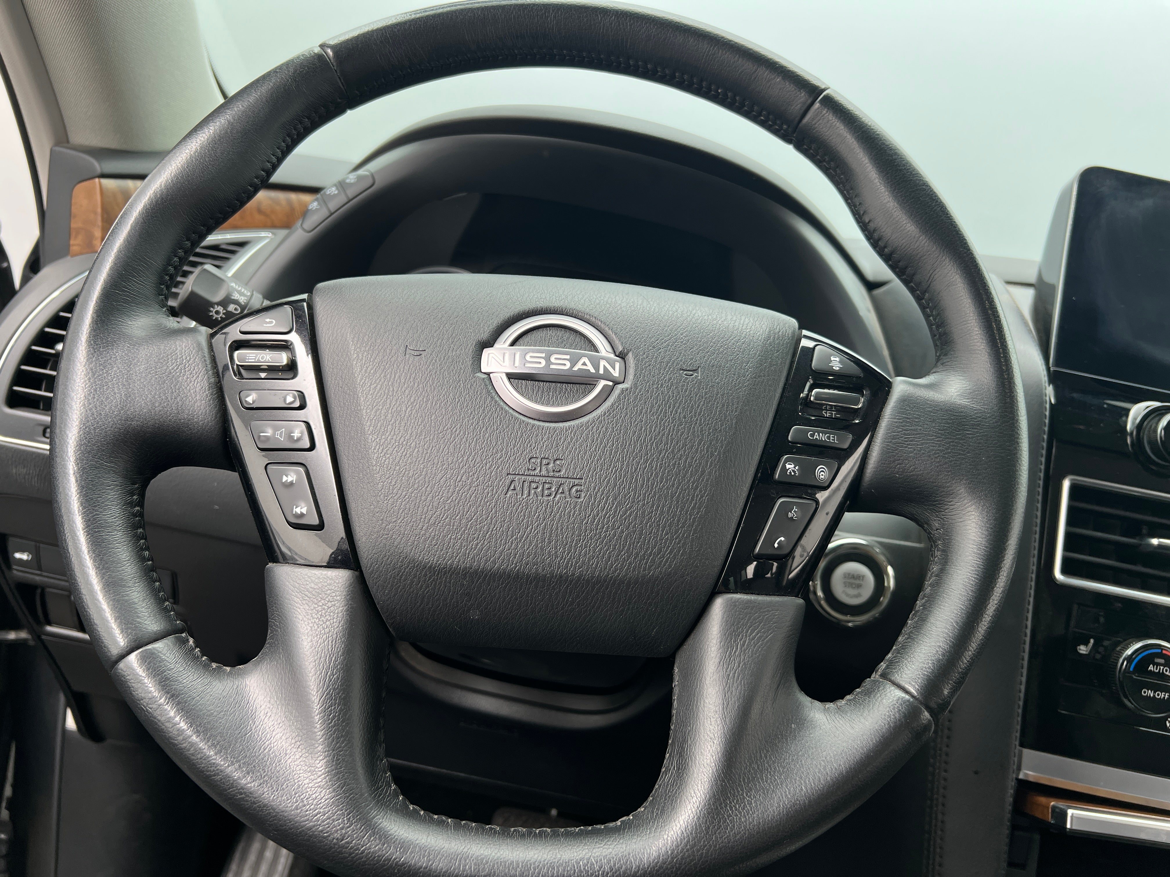 2023 Nissan Armada SL 4