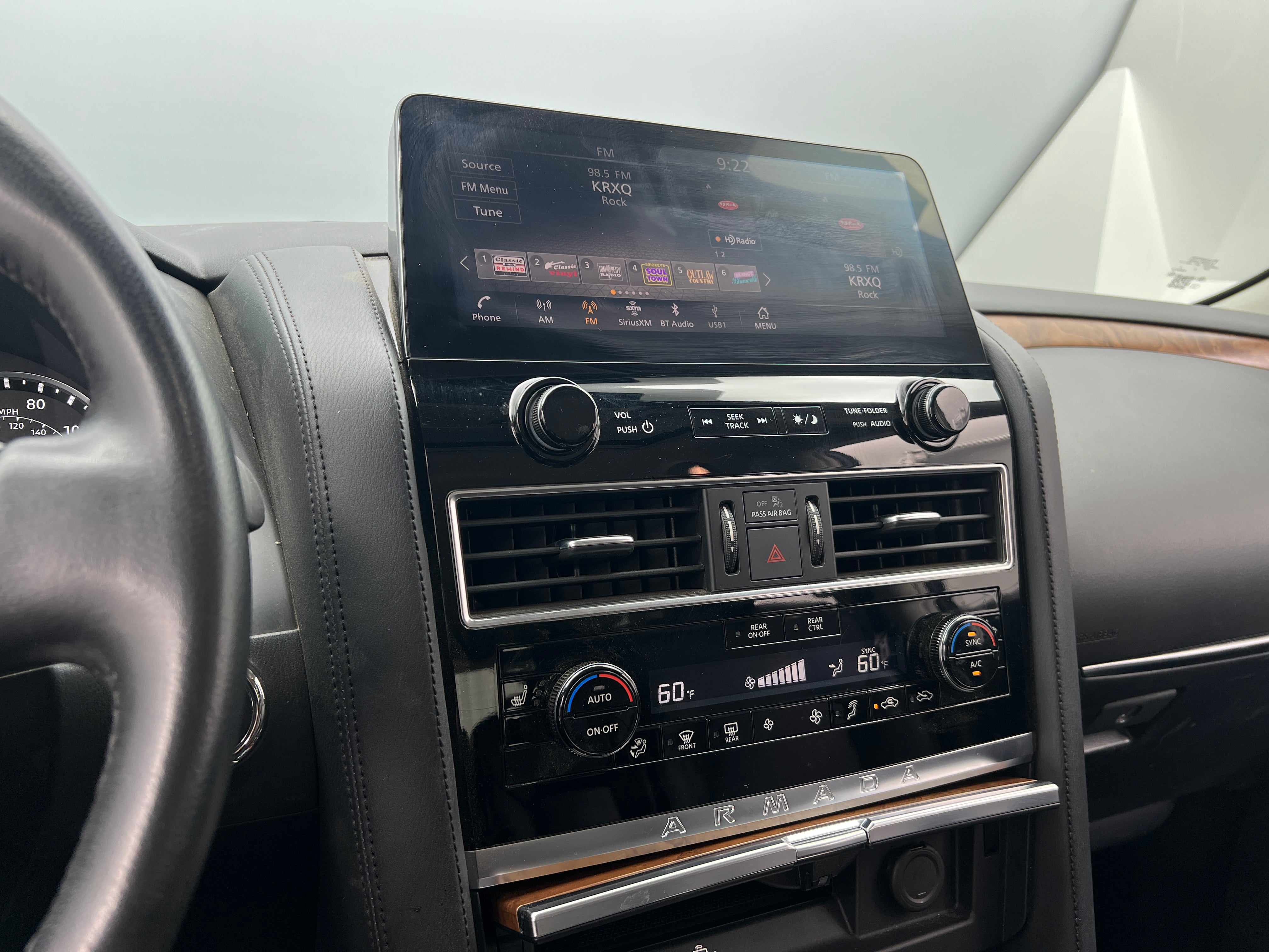 2023 Nissan Armada SL 3