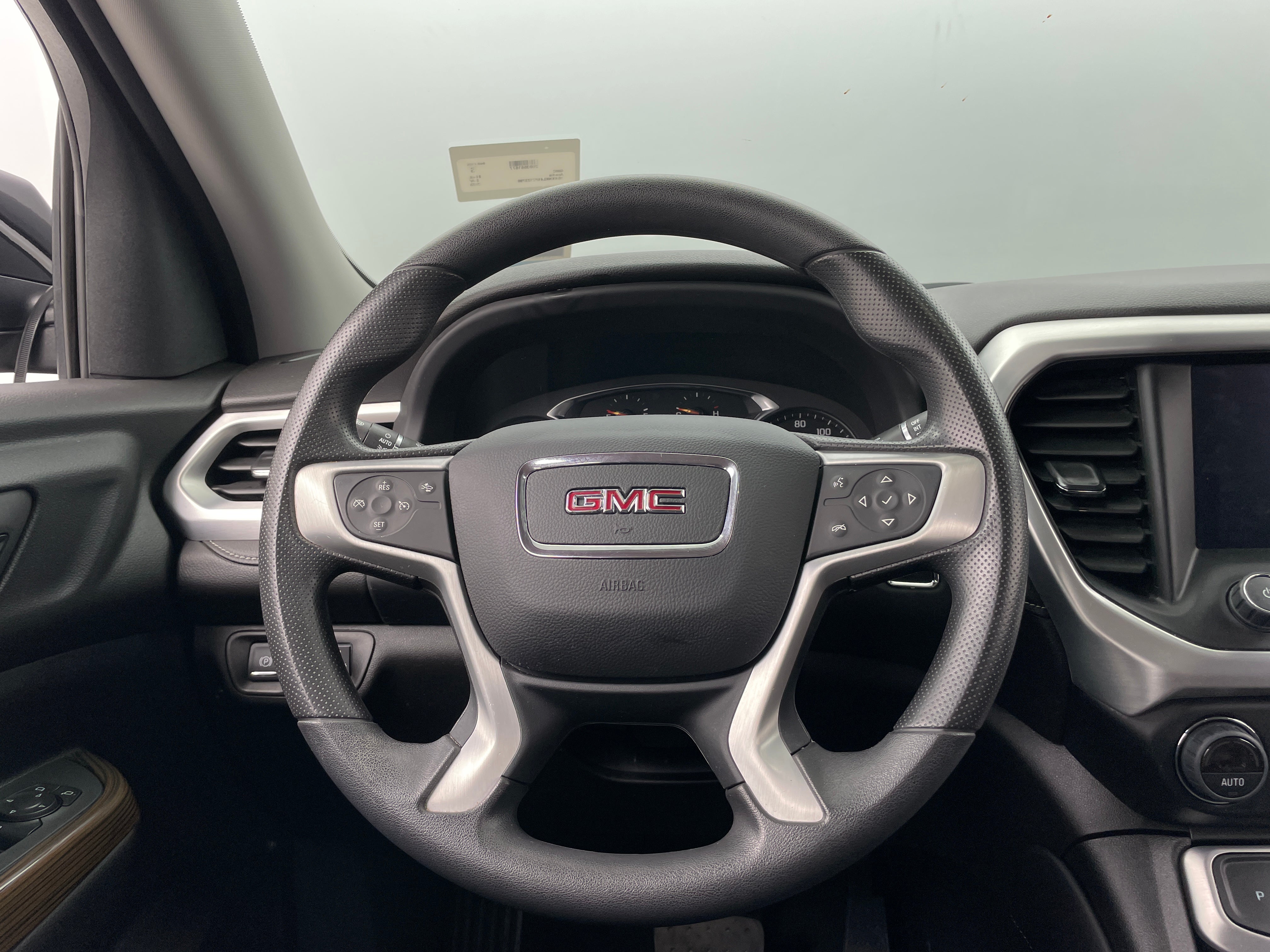 2023 GMC Acadia SLE 5