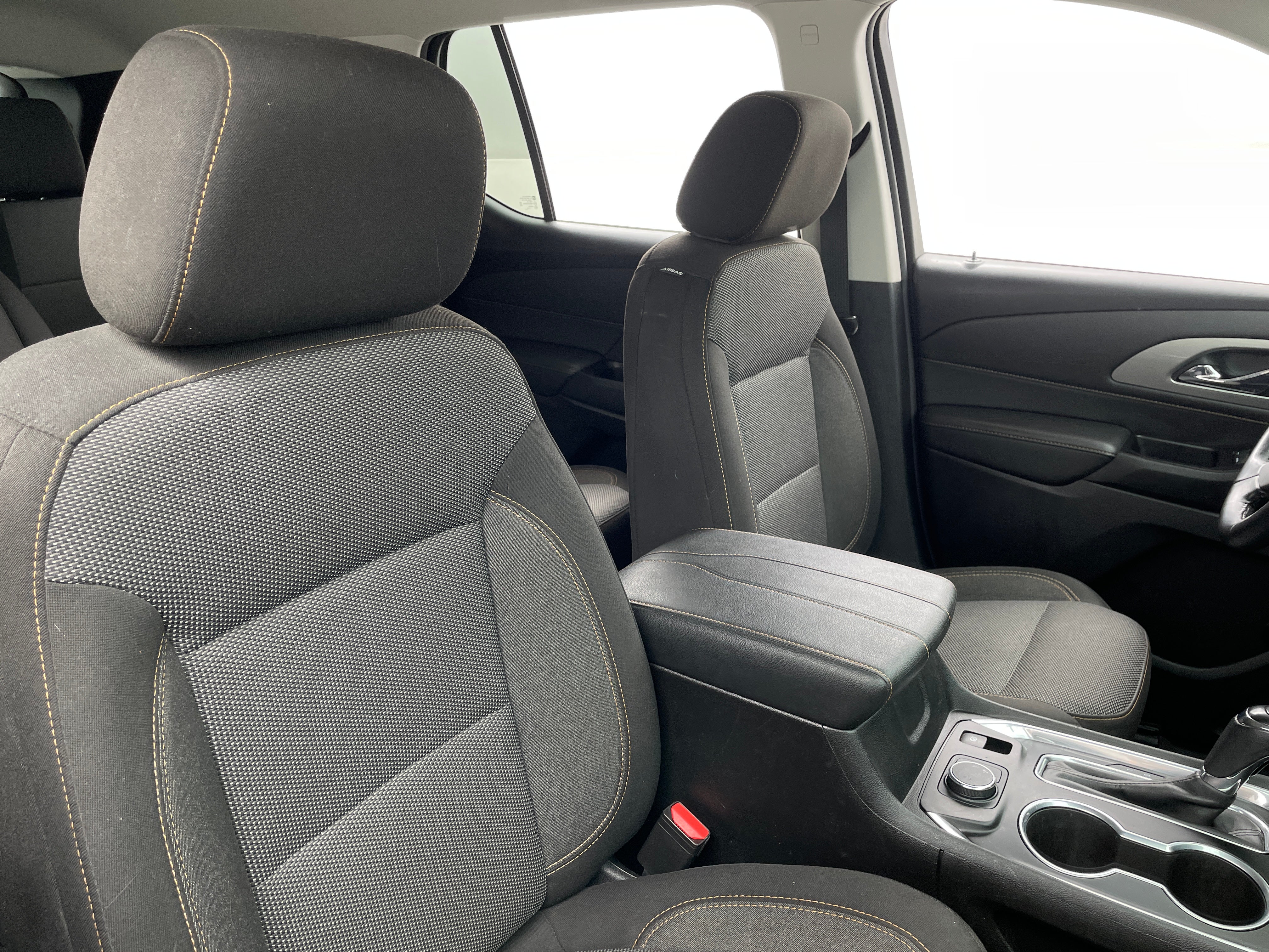 2019 Chevrolet Traverse LT 2
