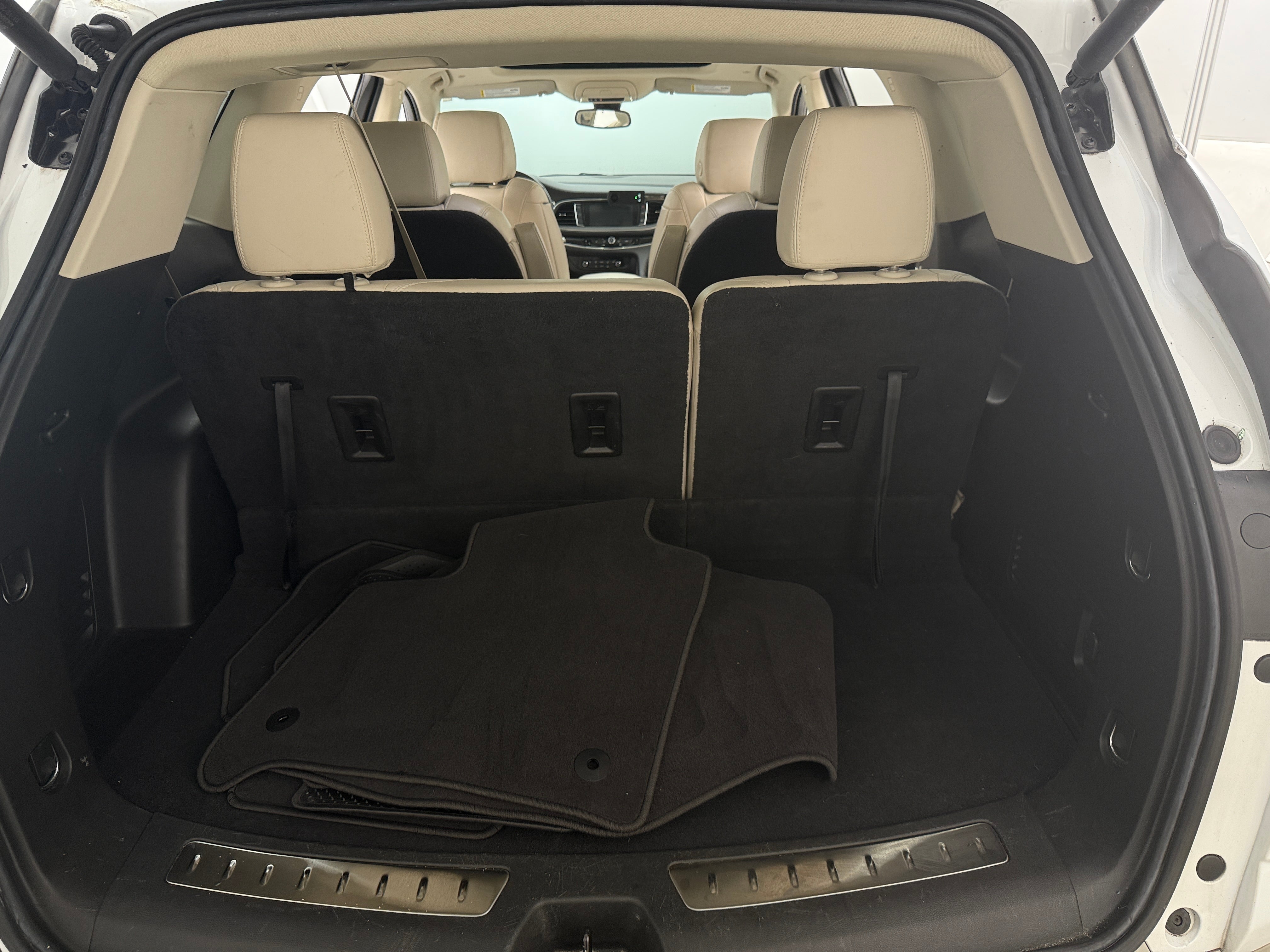 2022 Buick Enclave Essence 6