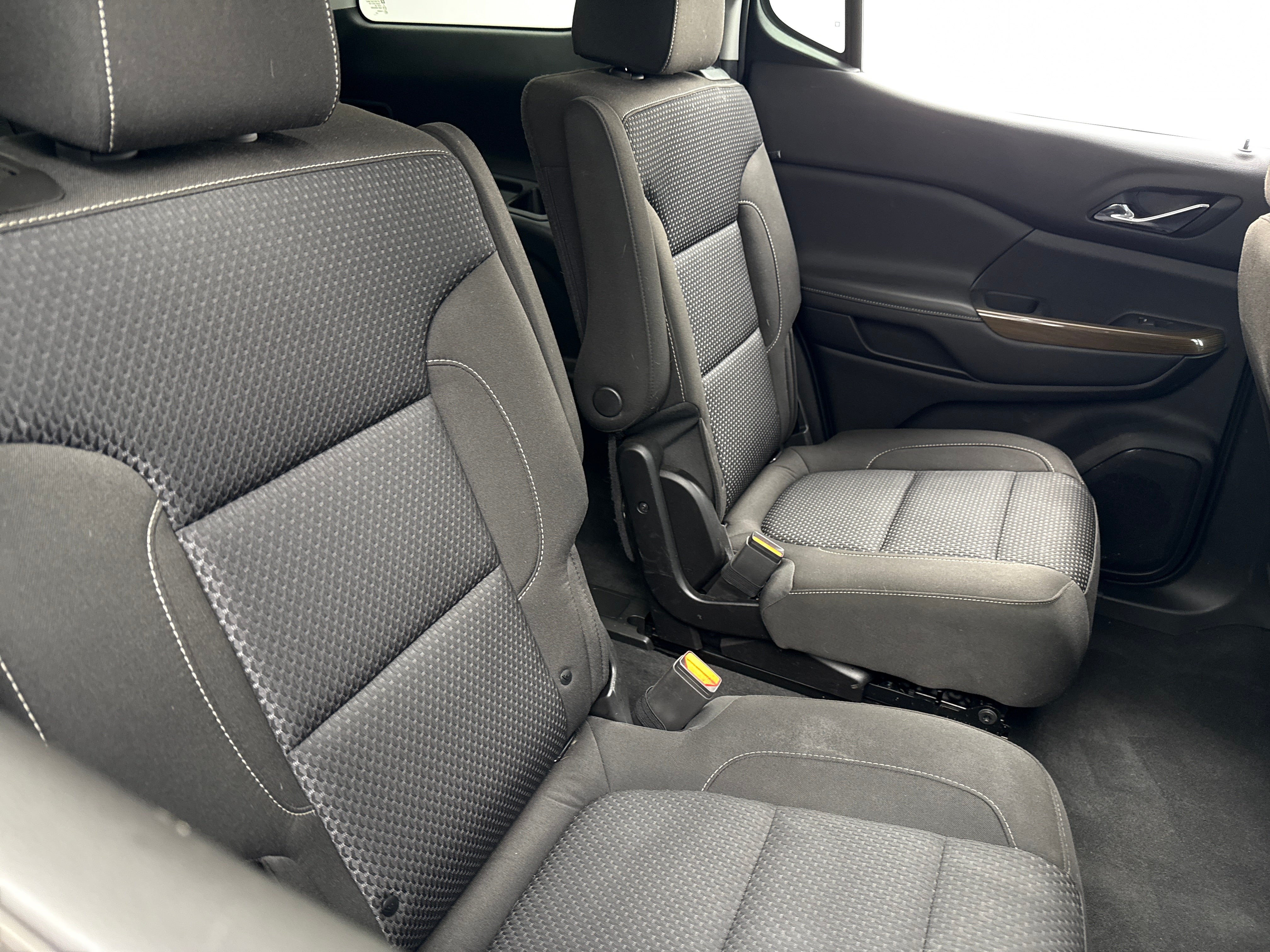 2023 GMC Acadia SLE 6