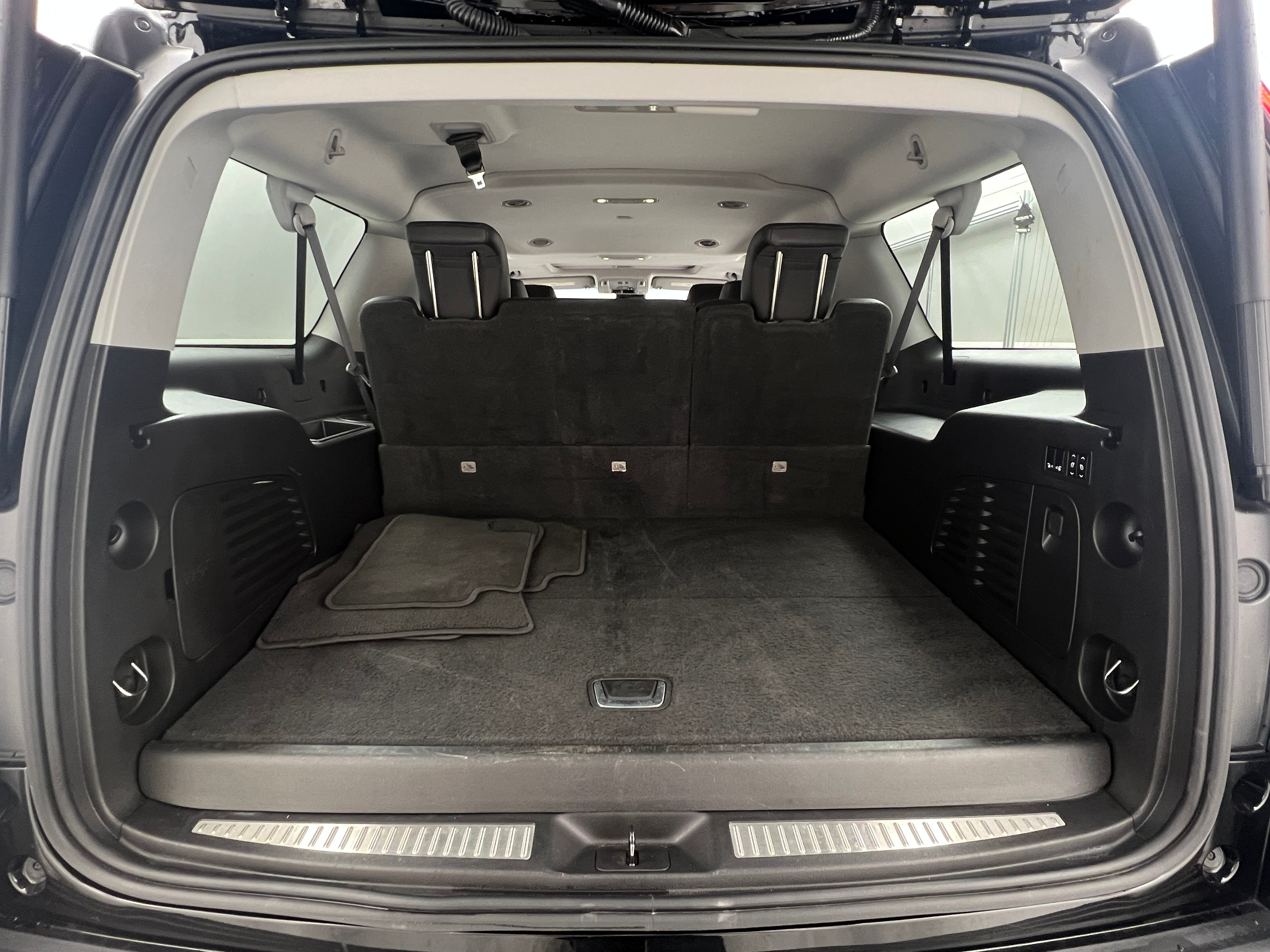 2018 Cadillac Escalade ESV Luxury 6