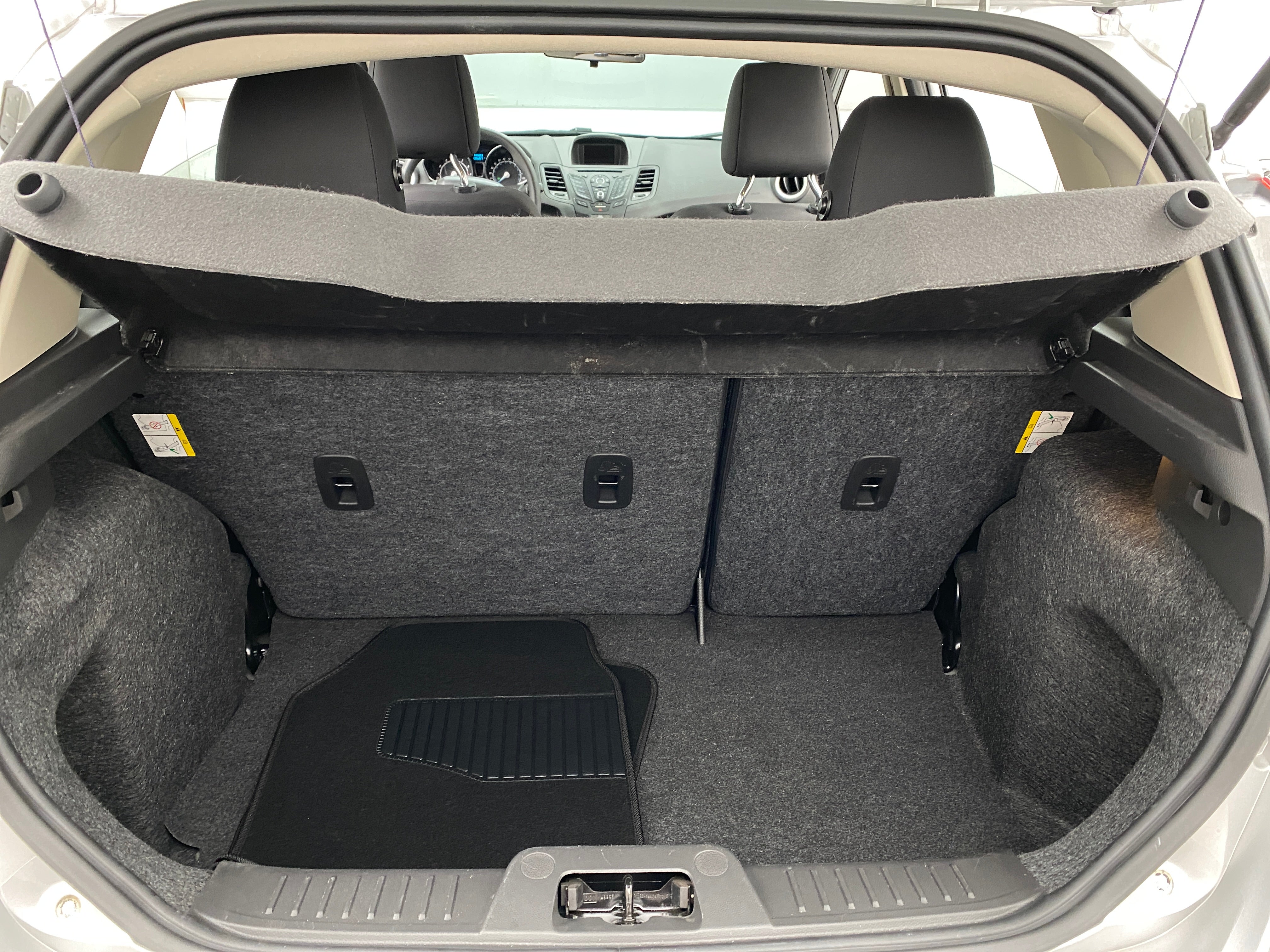 2019 Ford Fiesta SE 7