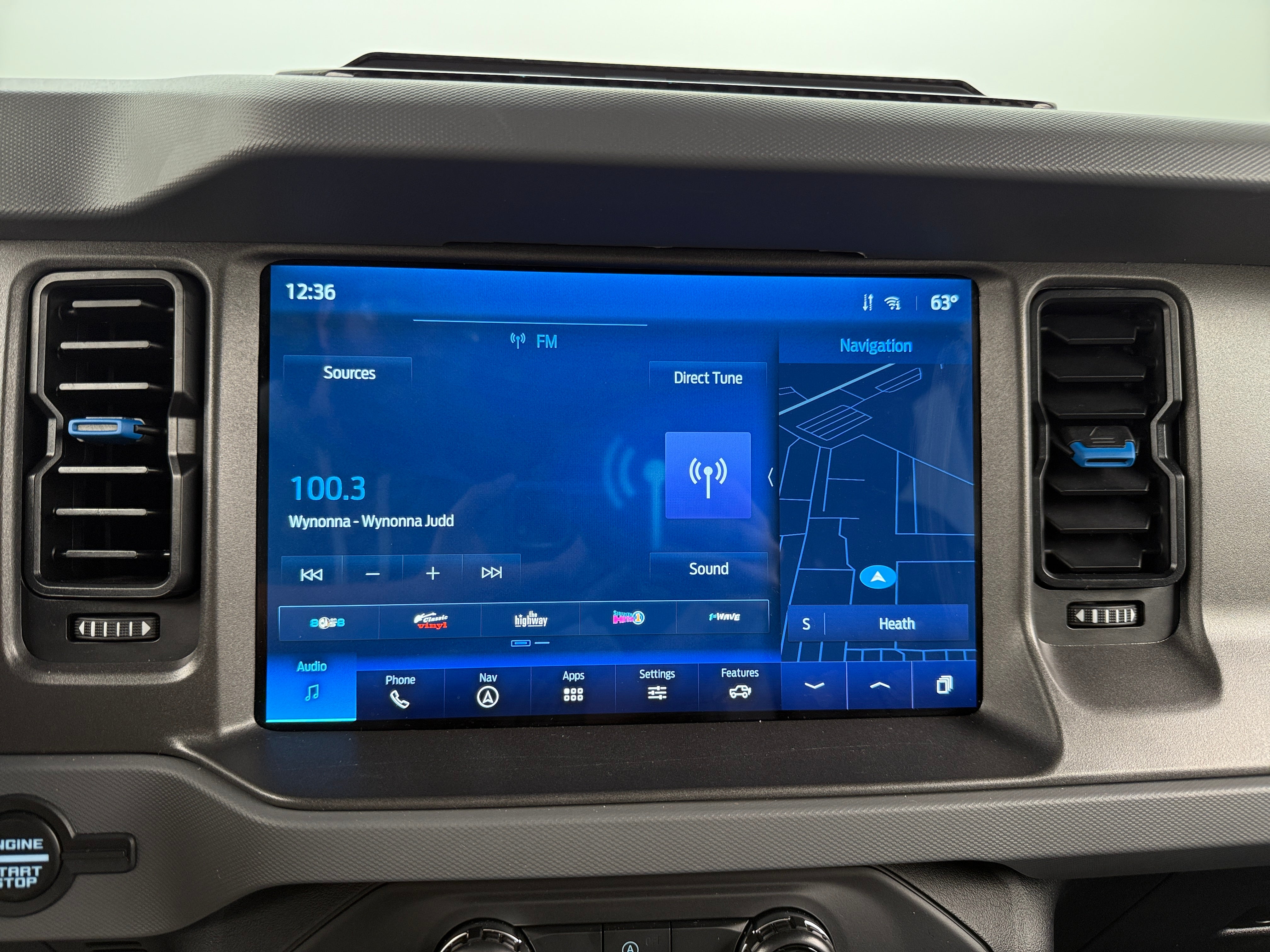 2024 Ford Bronco Black Diamond 4