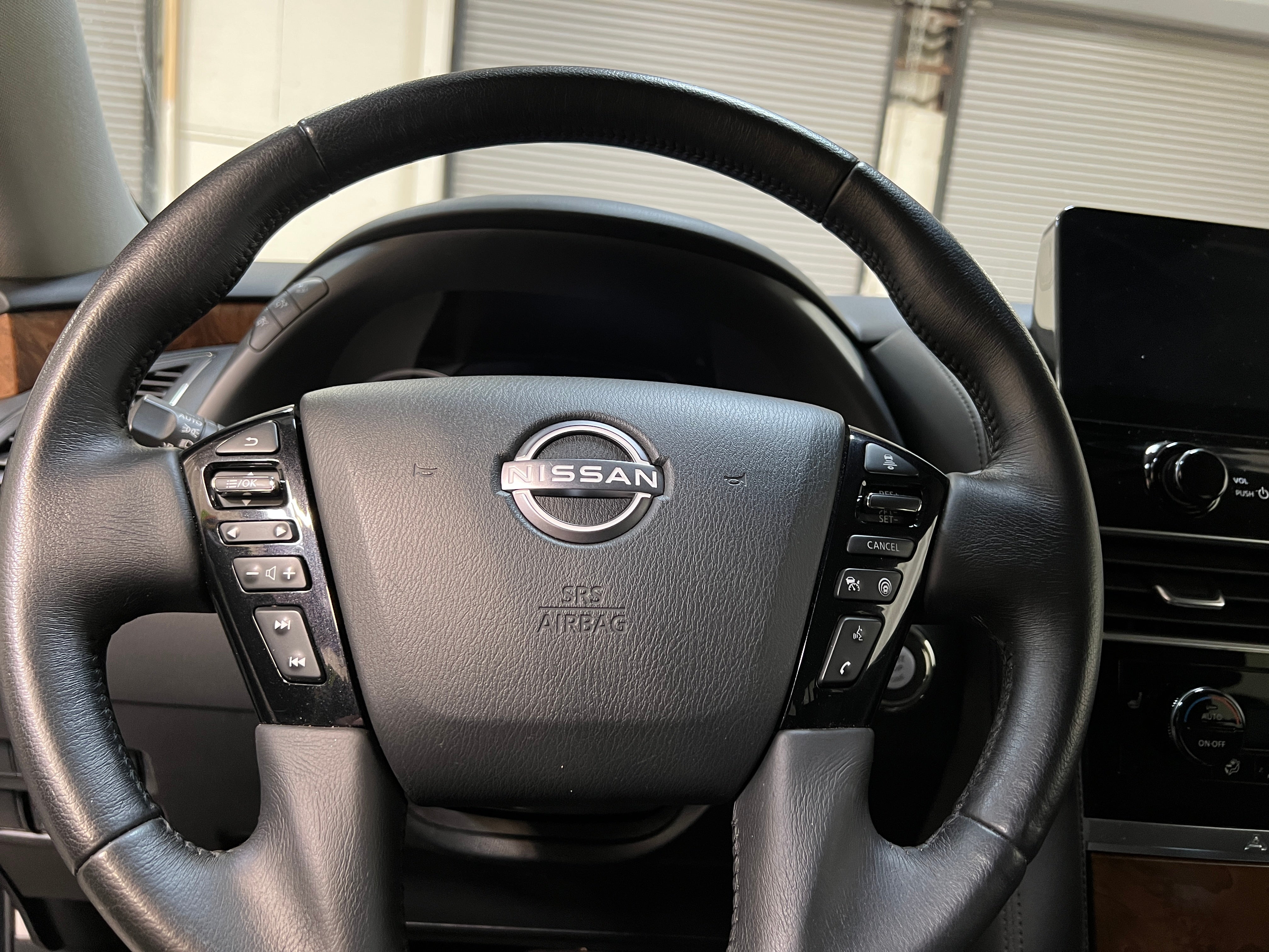 2023 Nissan Armada SL 4