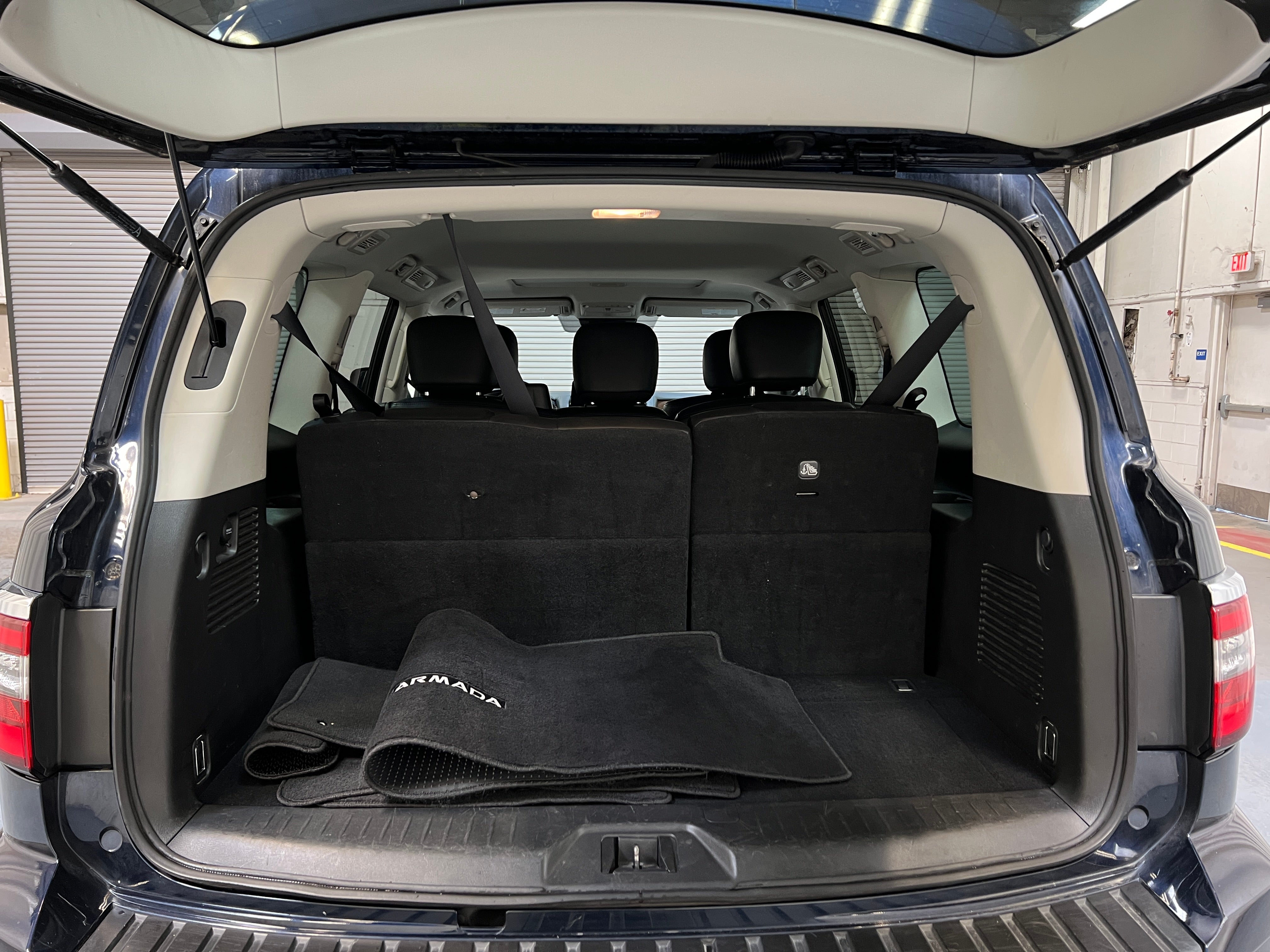 2023 Nissan Armada SL 6