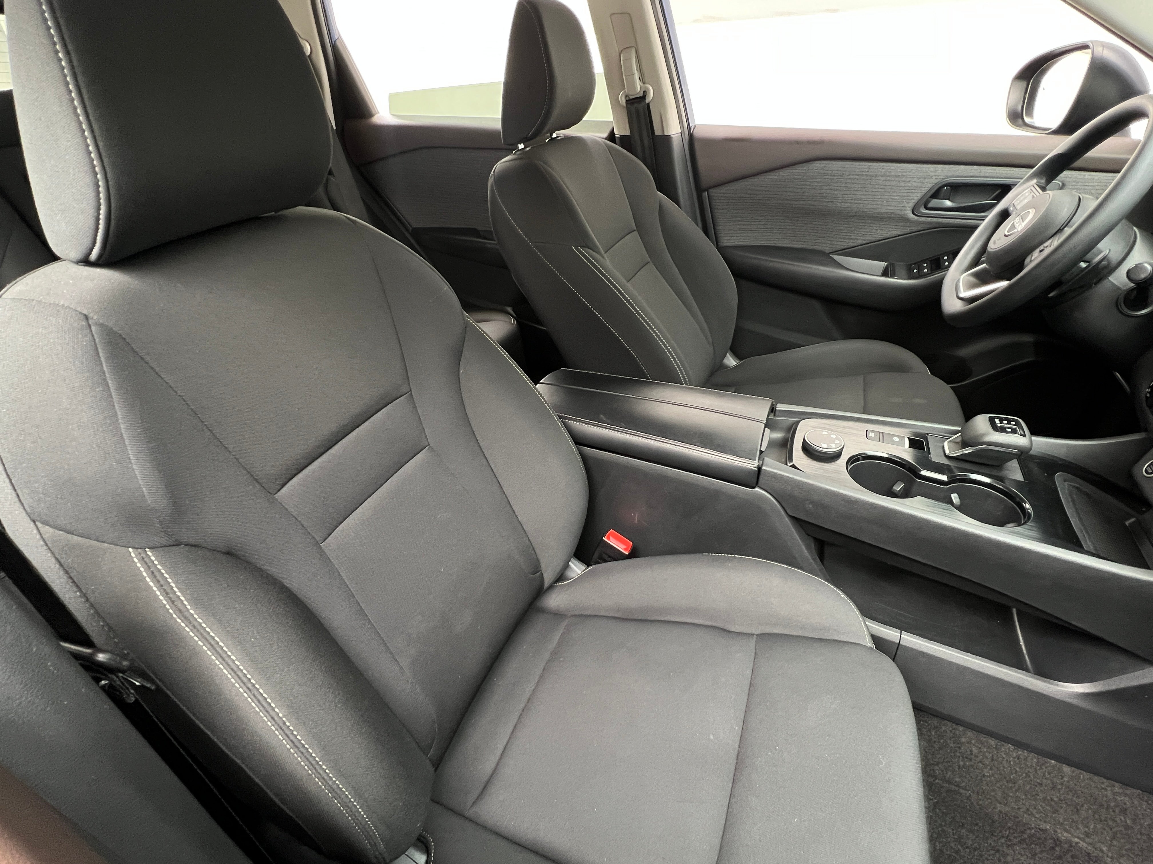 2023 Nissan Rogue S 2