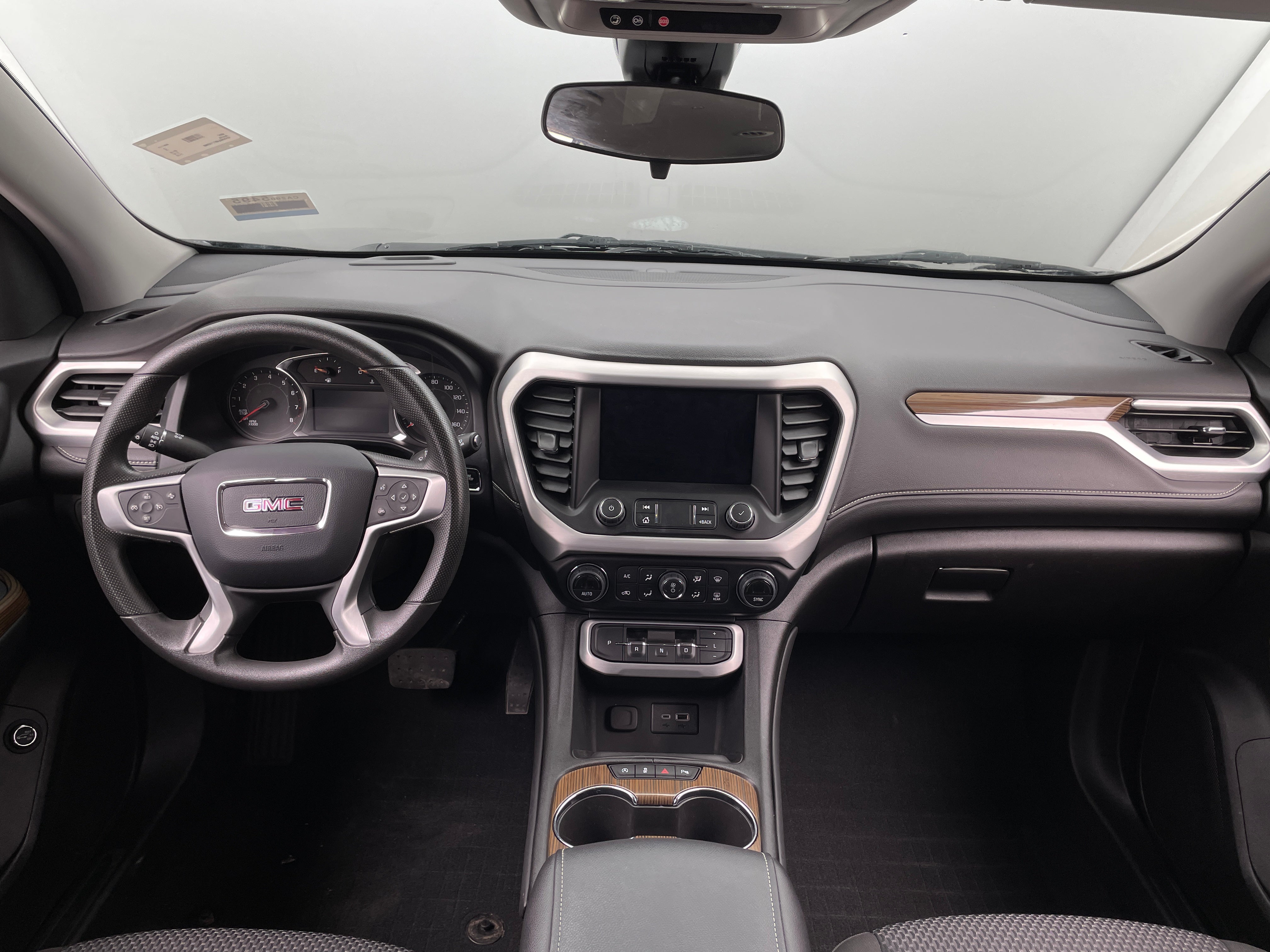 2023 GMC Acadia SLE 3