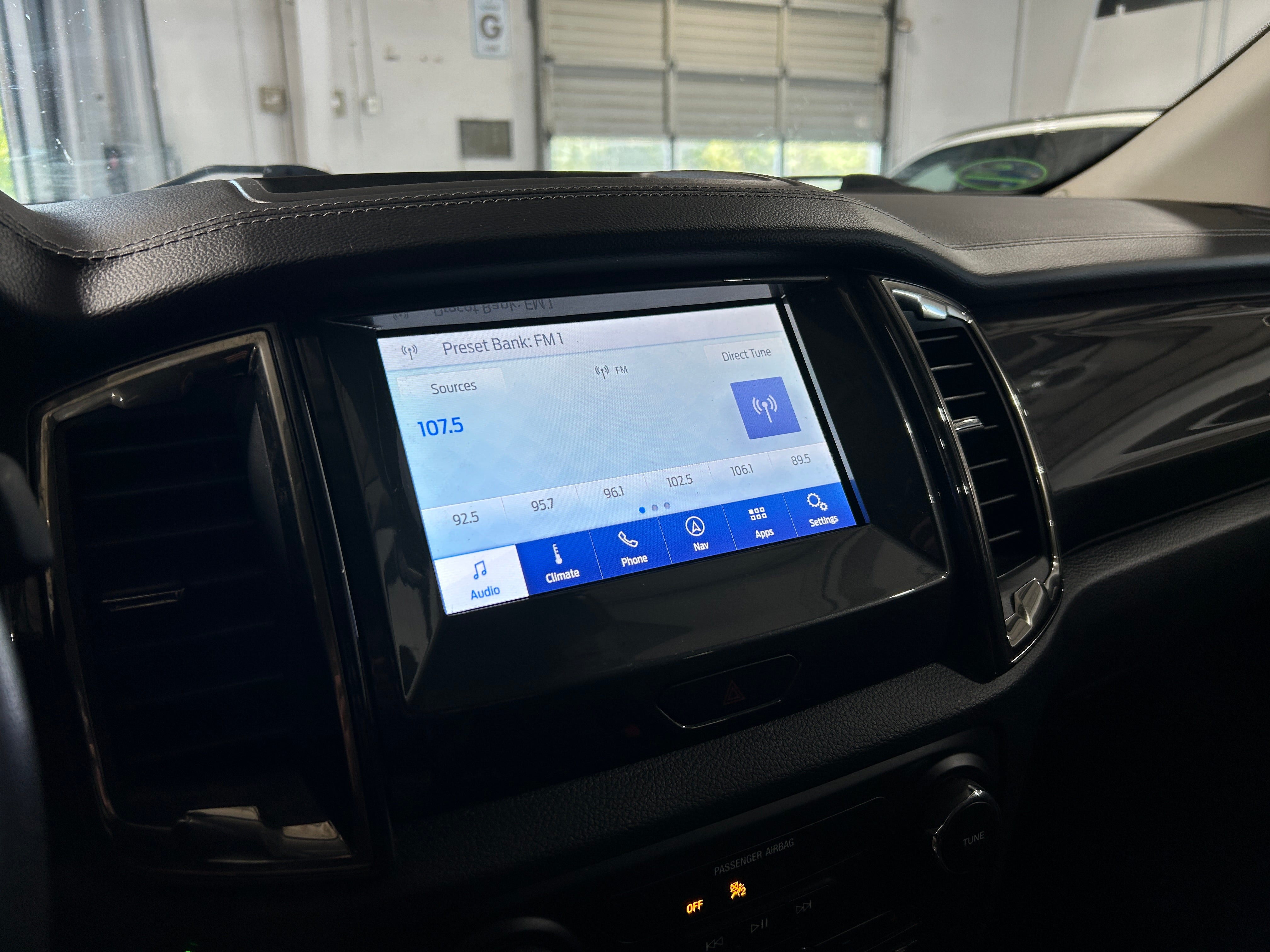 2022 Ford Ranger Lariat 3