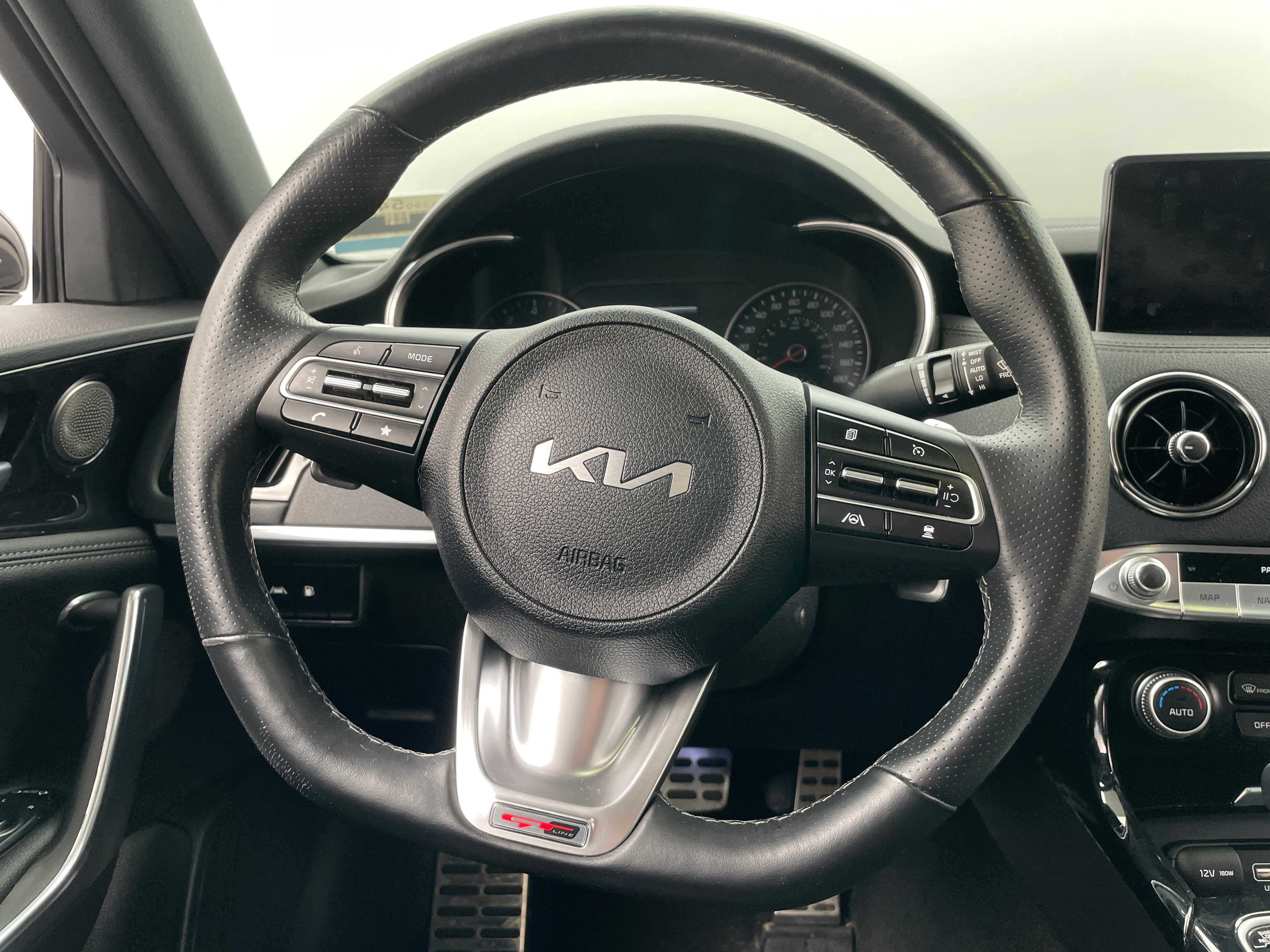 2022 Kia Stinger GT-Line 4
