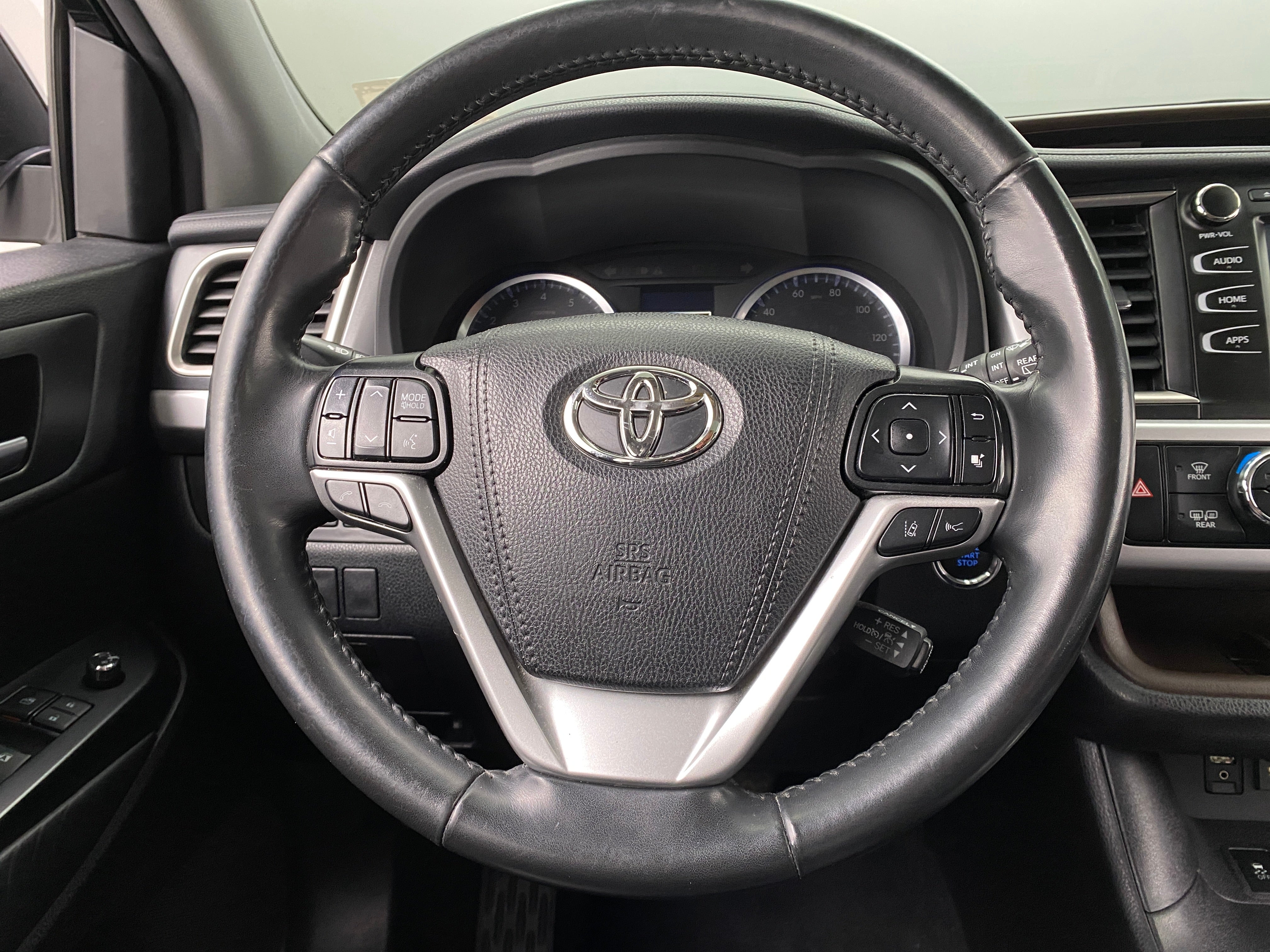 2019 Toyota Highlander XLE 4