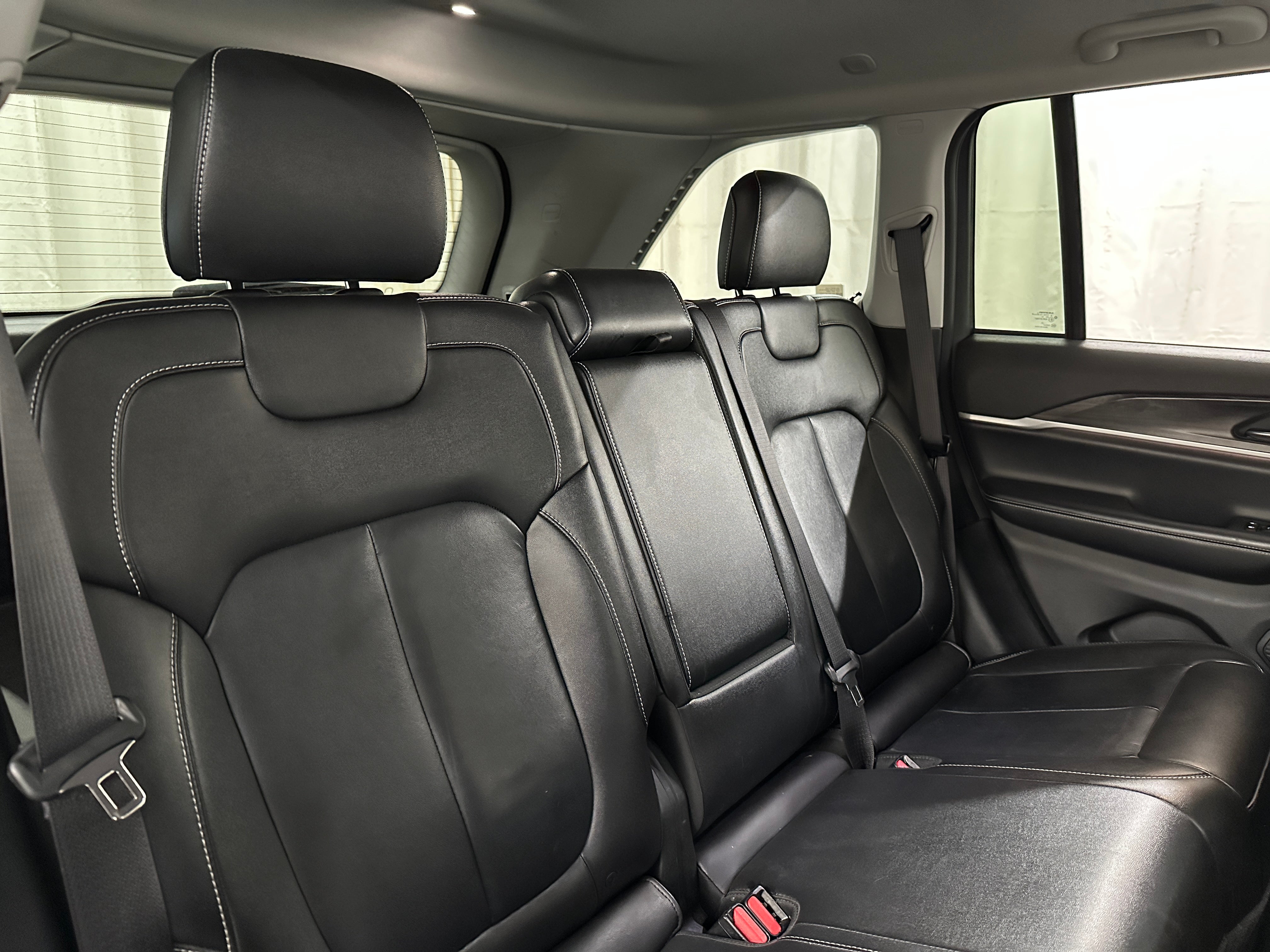 2023 Jeep Grand Cherokee Limited Edition 5