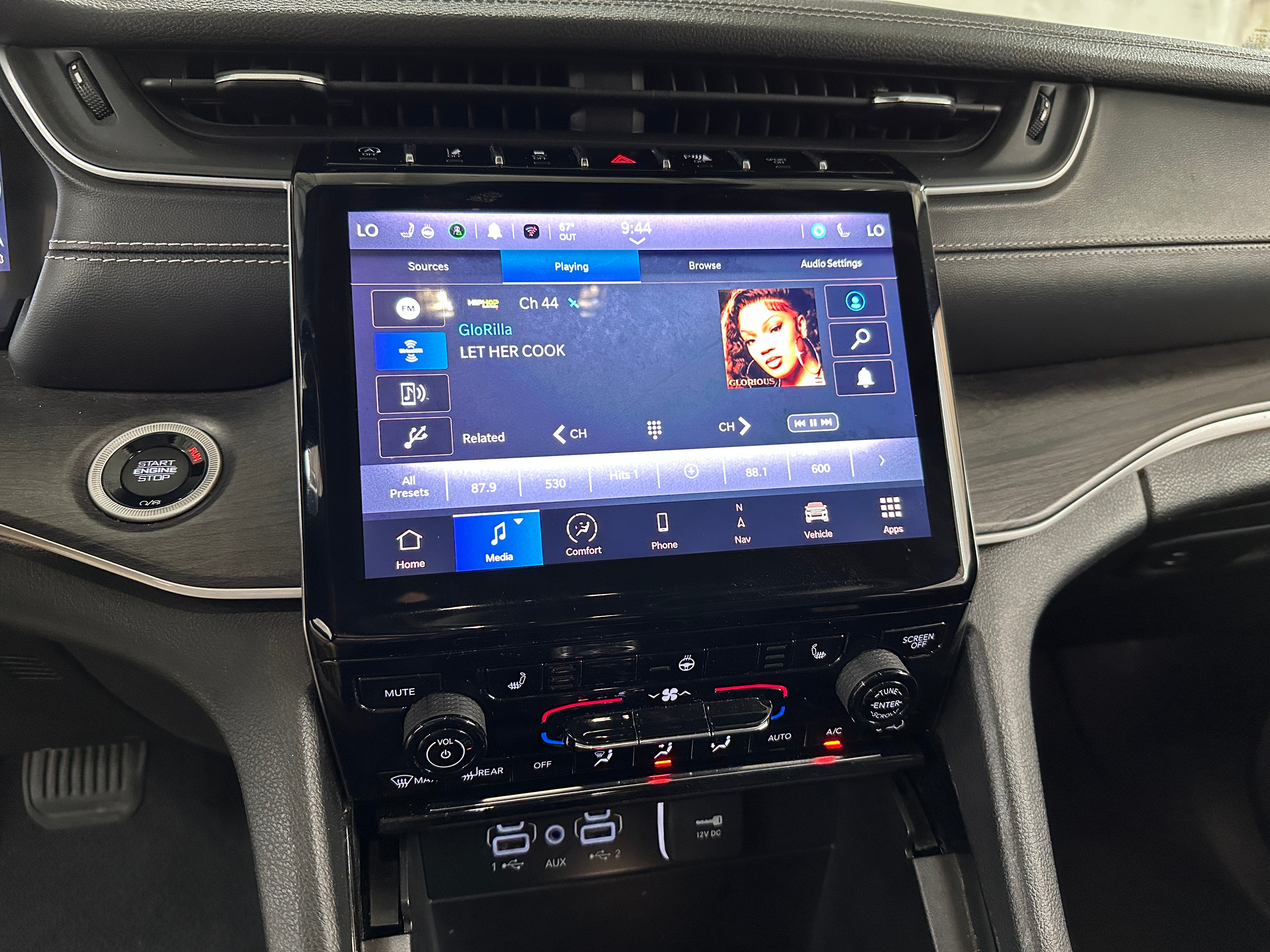 2023 Jeep Grand Cherokee Limited Edition 3