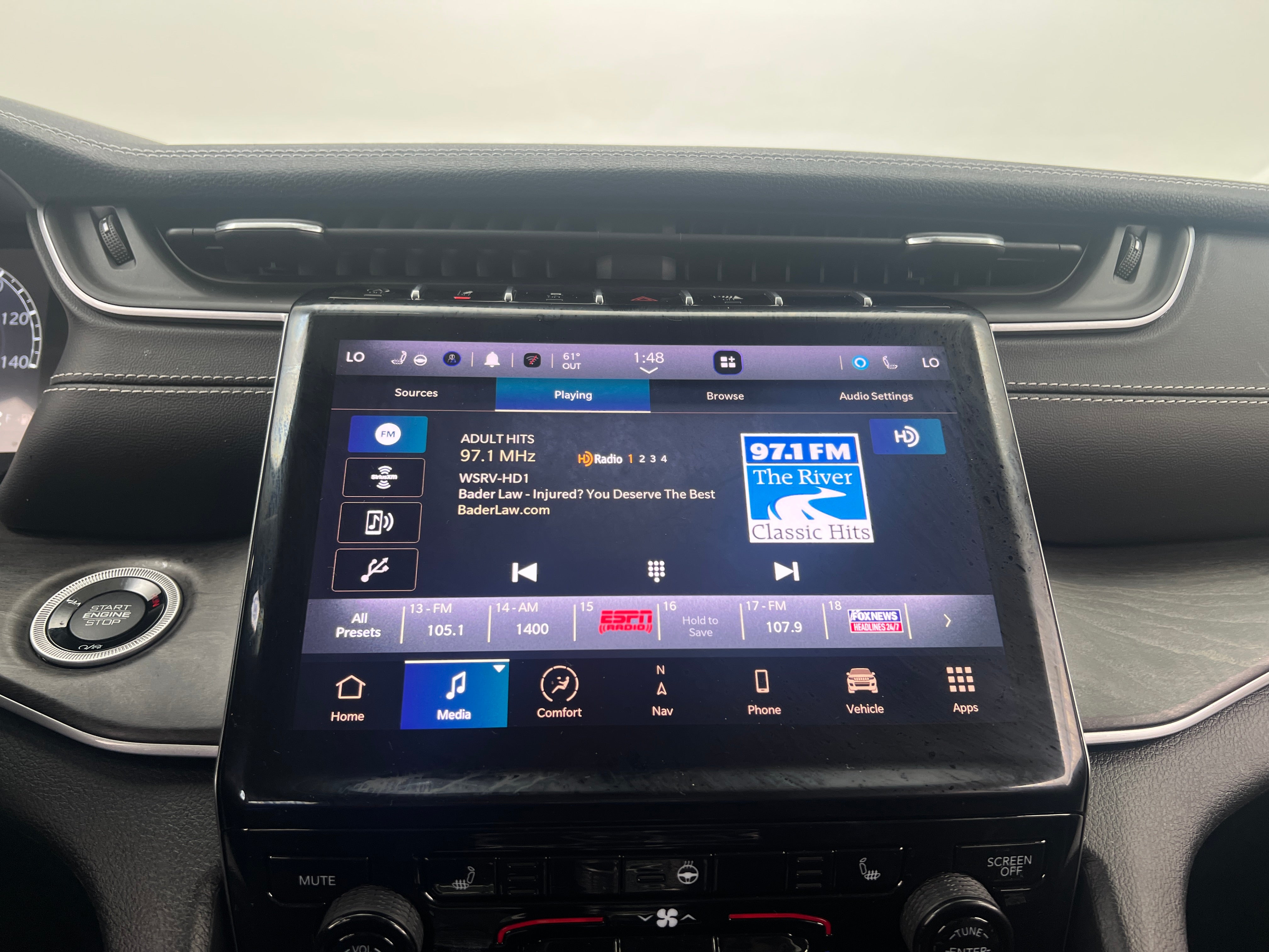 2023 Jeep Grand Cherokee Limited Edition 3