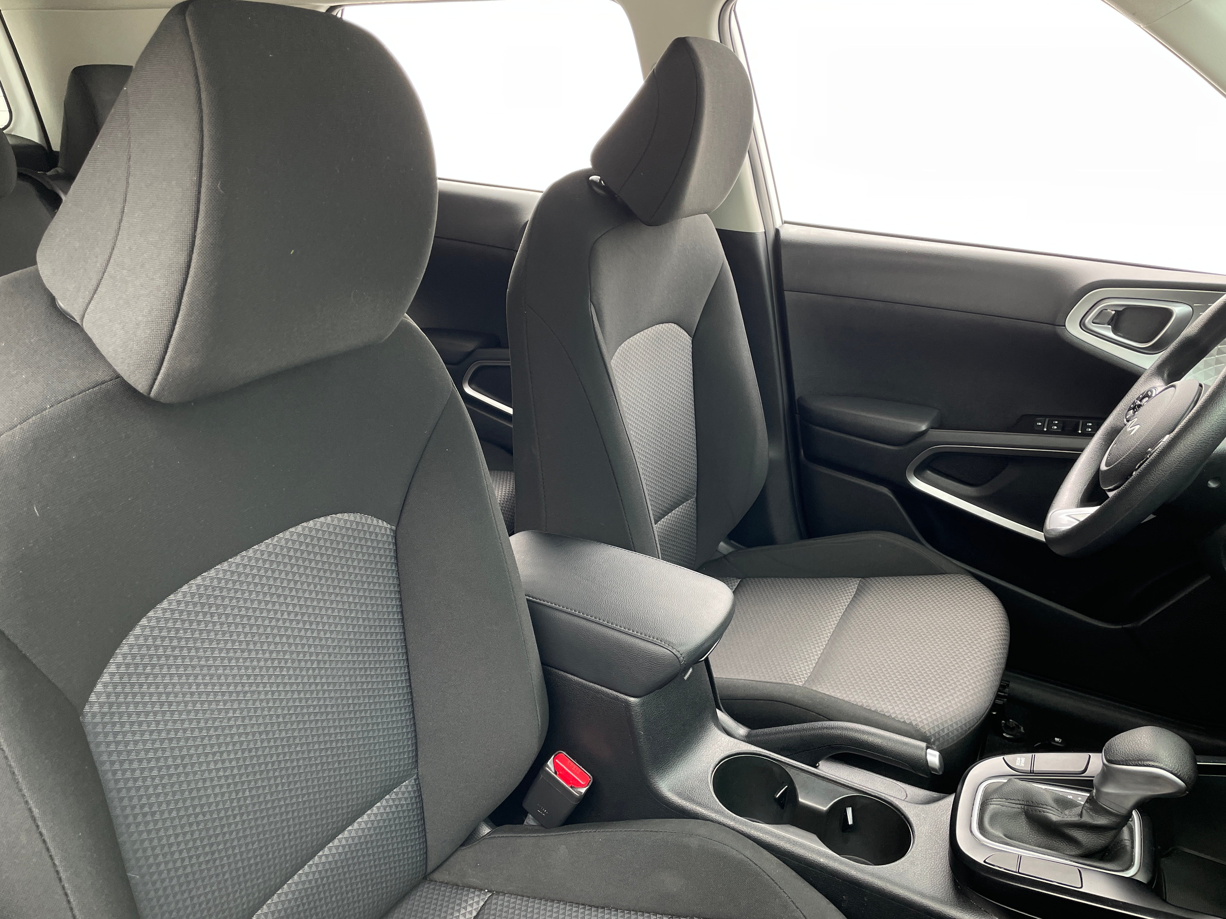 2022 Kia Soul LX 2