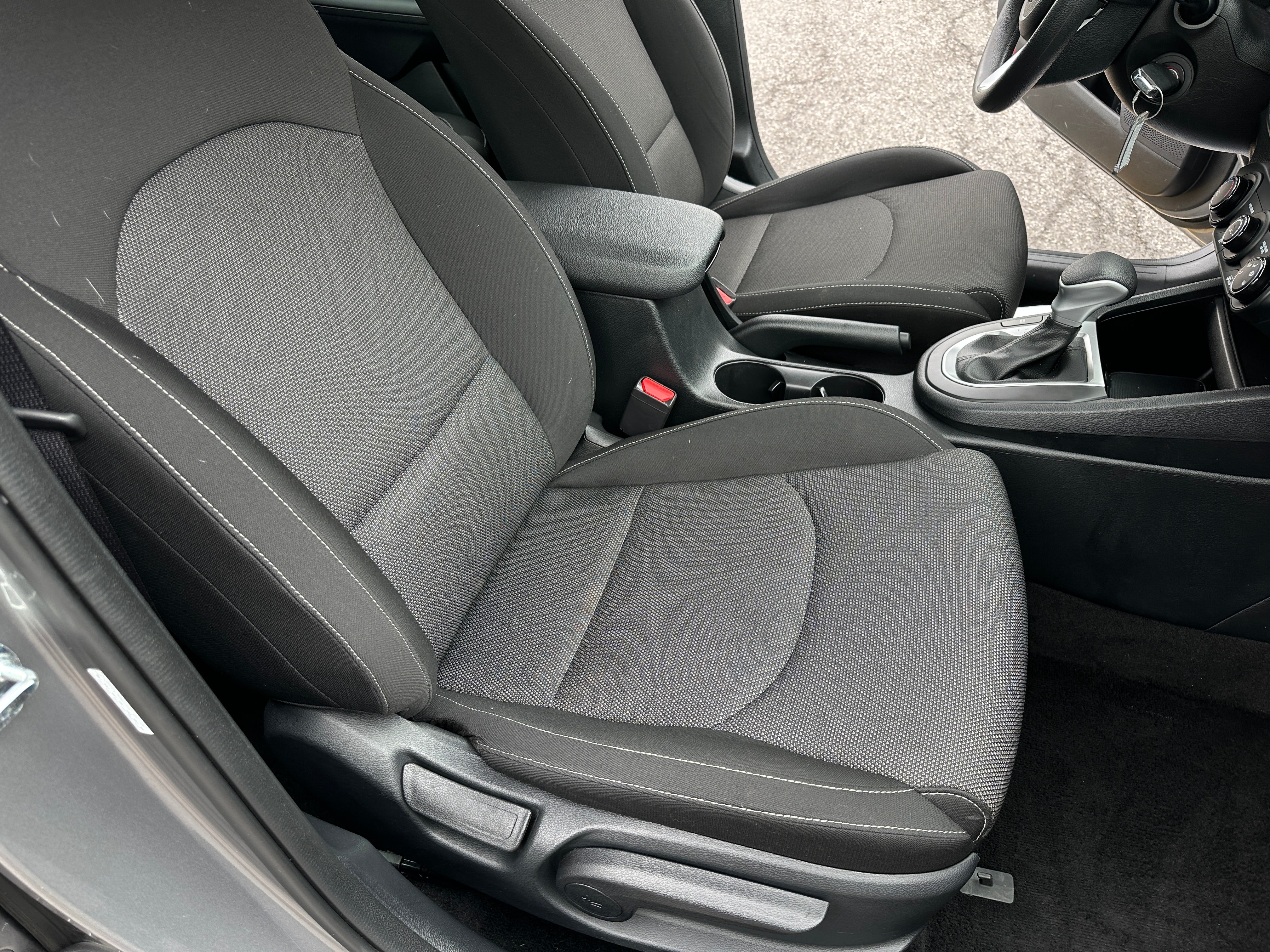 2024 Kia Forte LXS 2